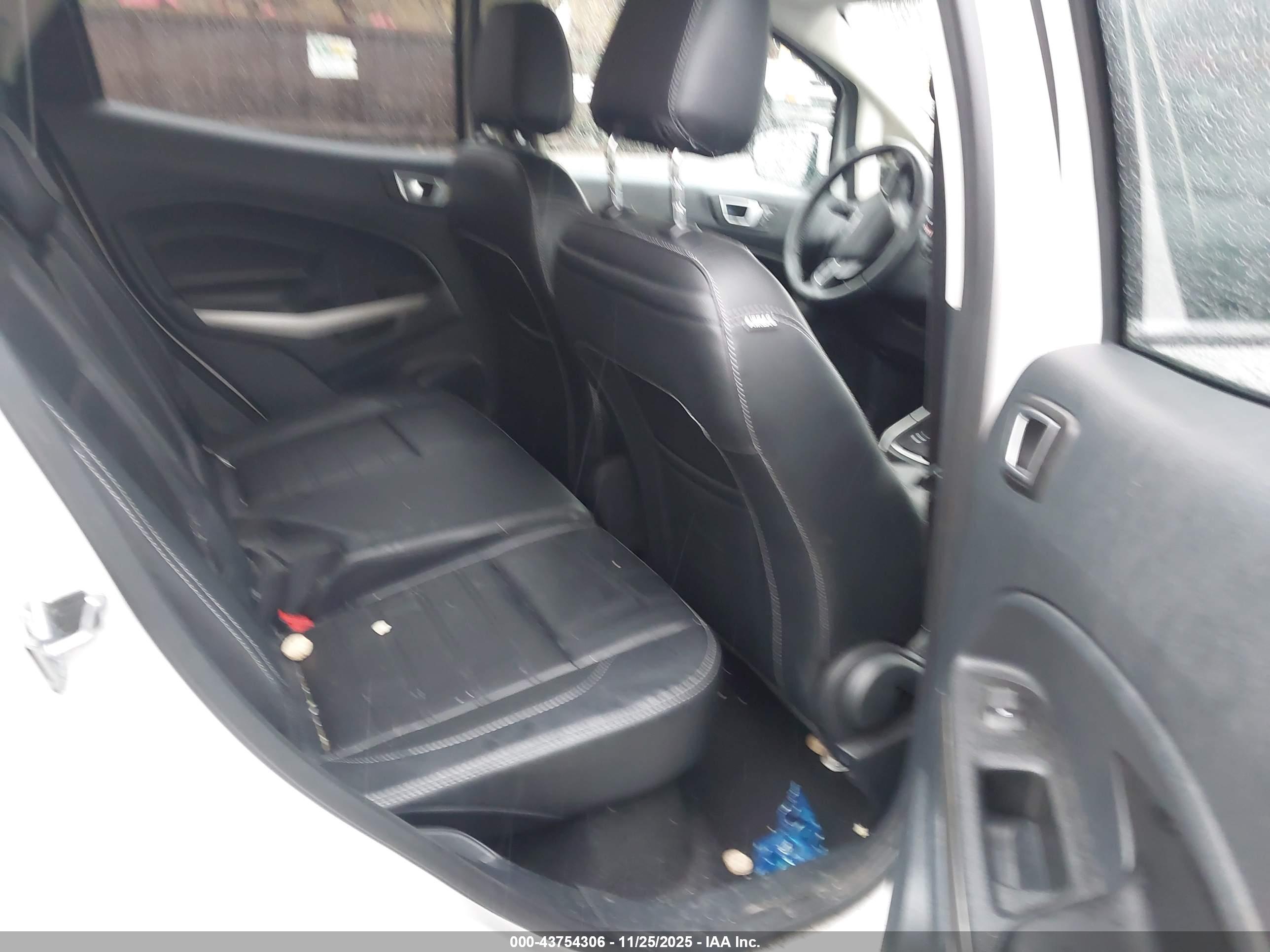 FORD ECOSPORT image 8
