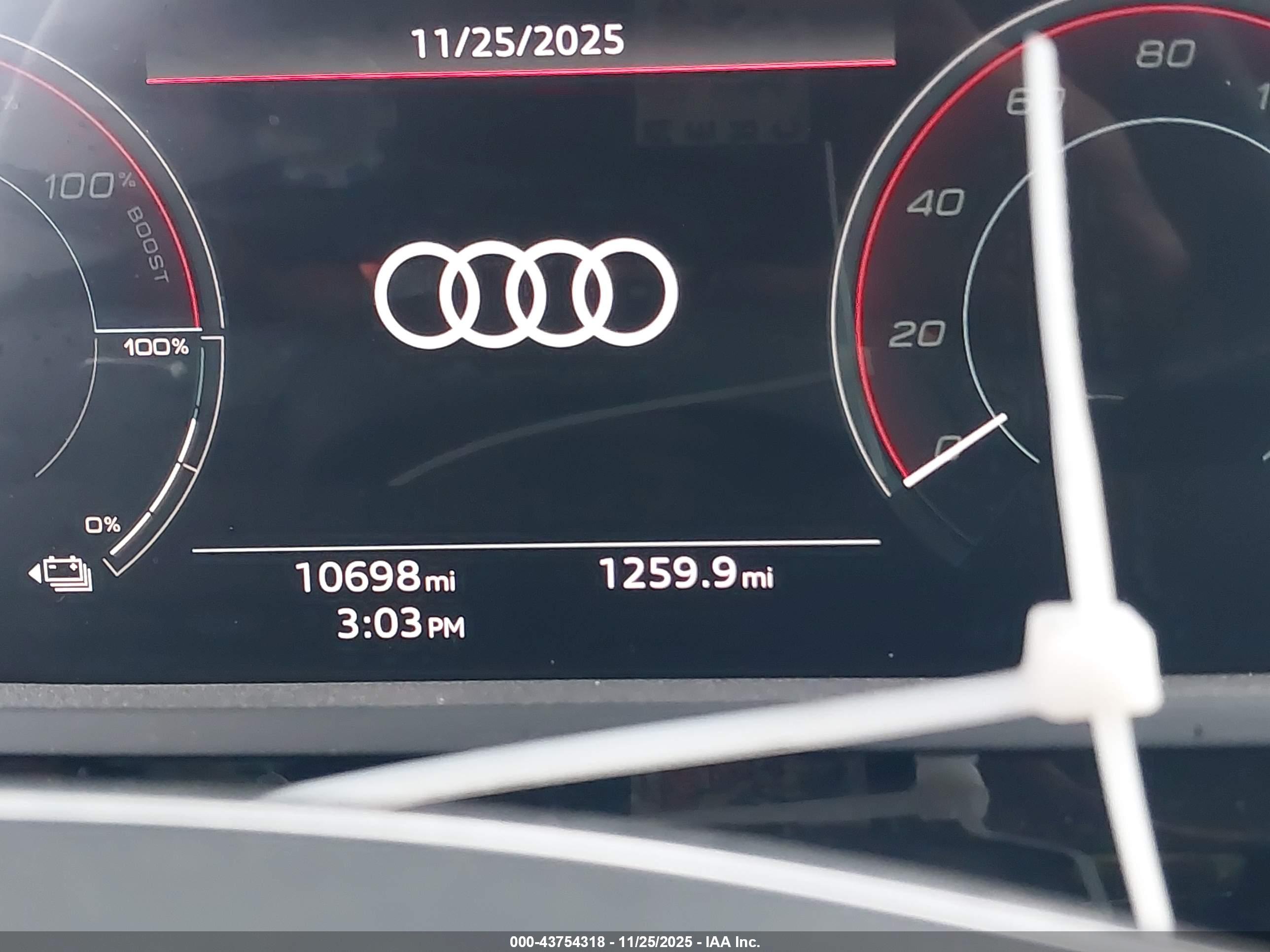 AUDI Q8 image 7