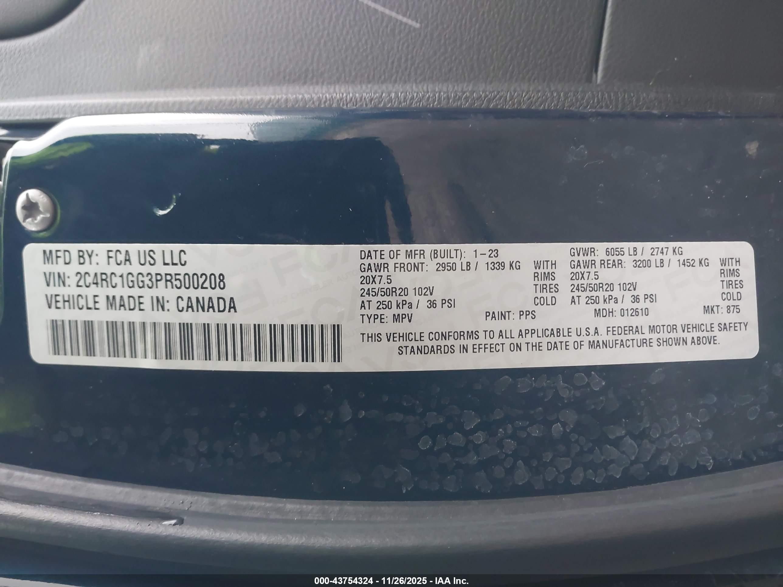 CHRYSLER PACIFICA image 9