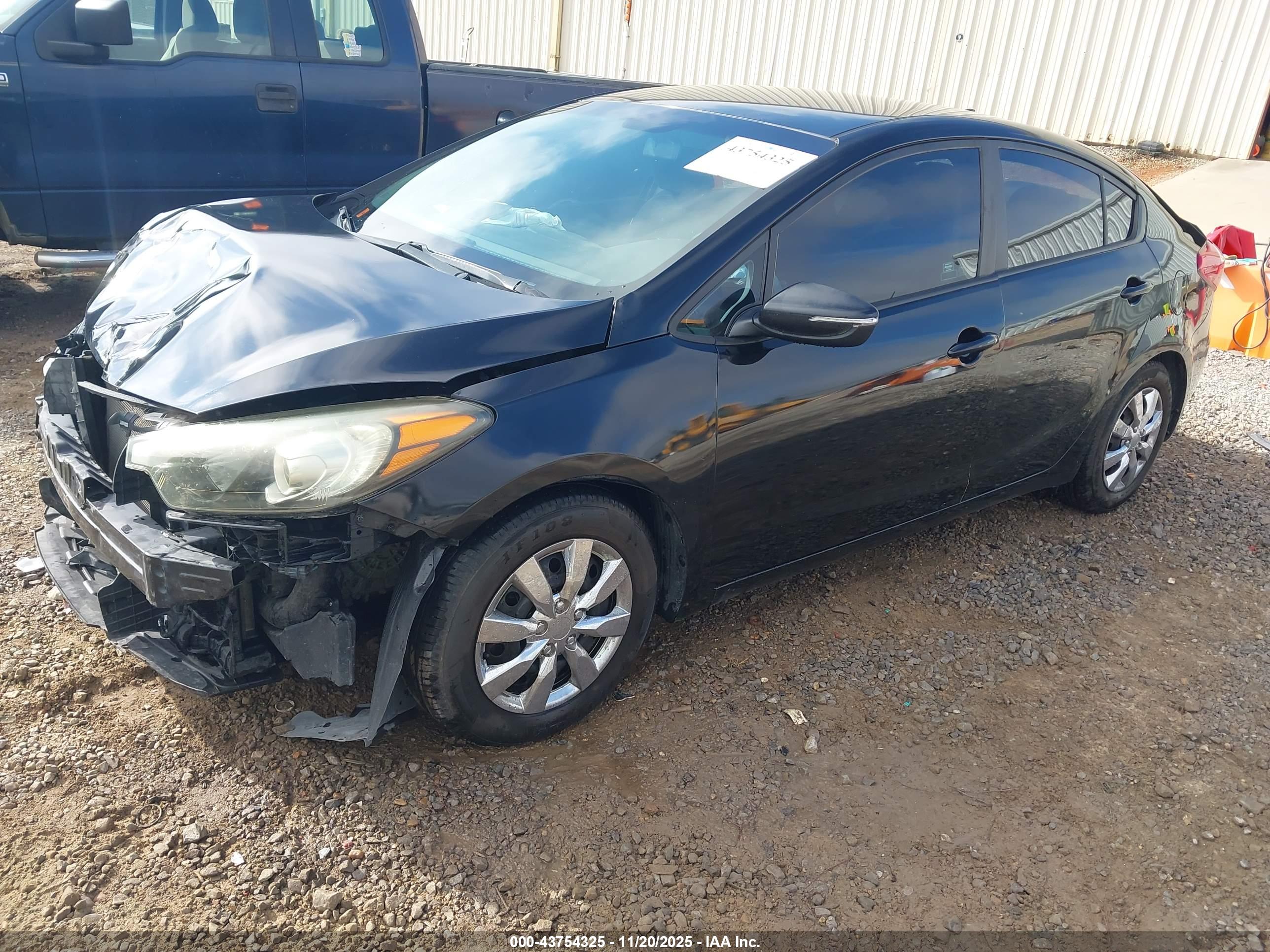 KIA FORTE image 2