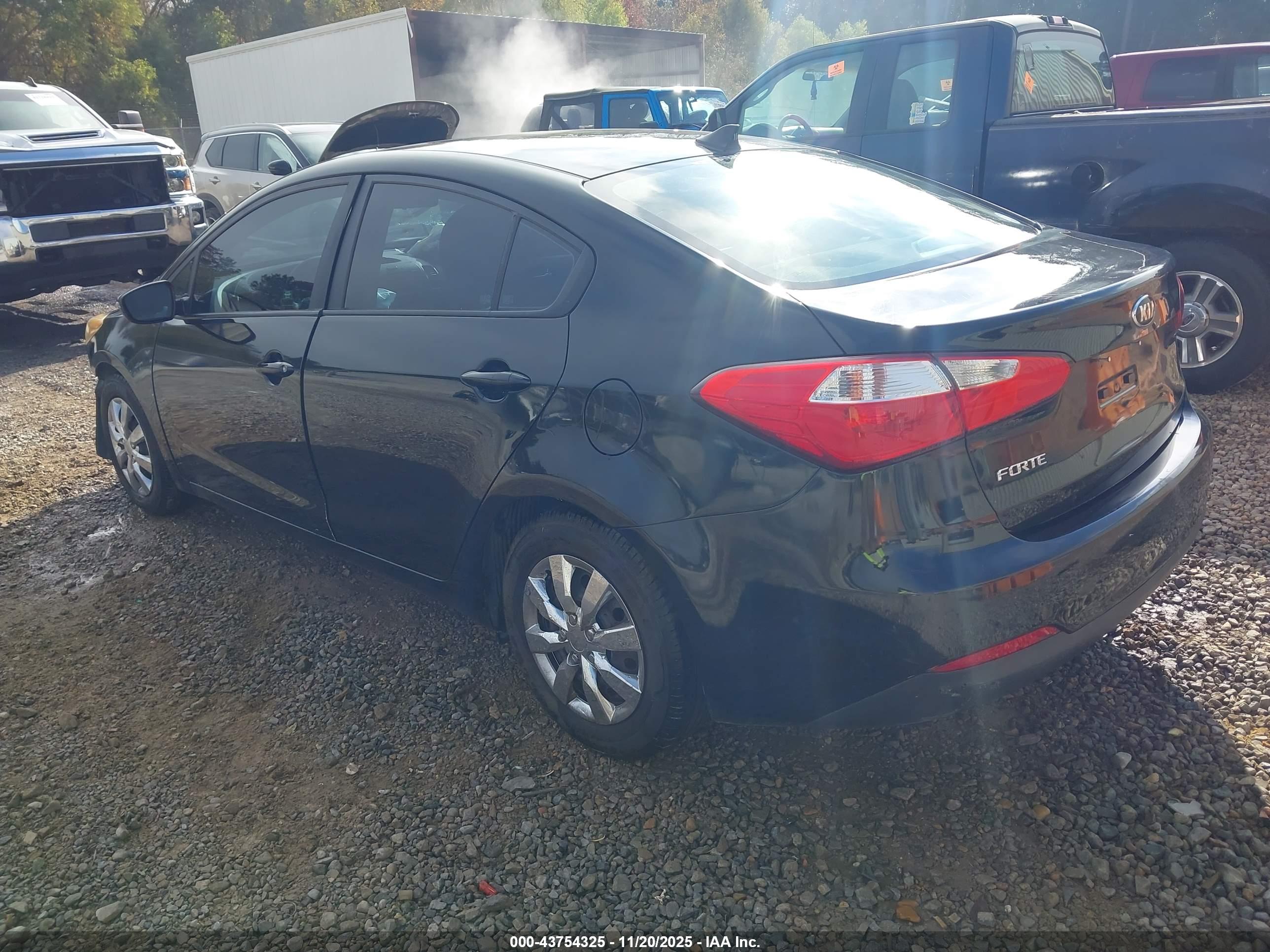 KIA FORTE image 3