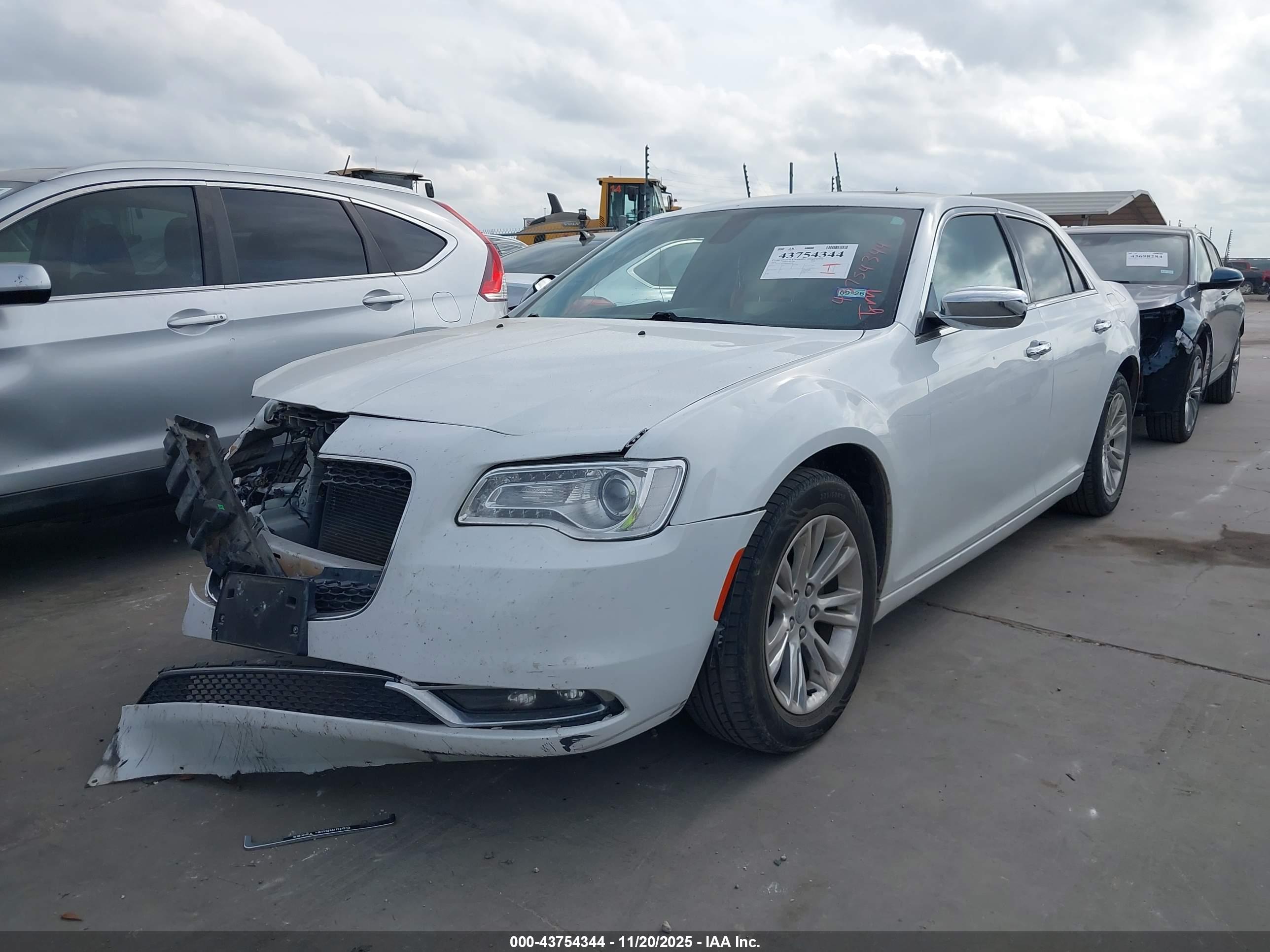 CHRYSLER 300C image 2