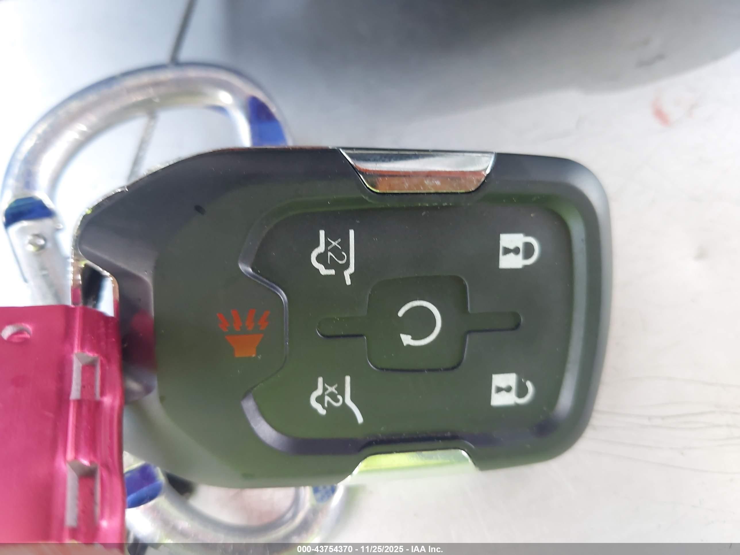 GMC YUKON image 11