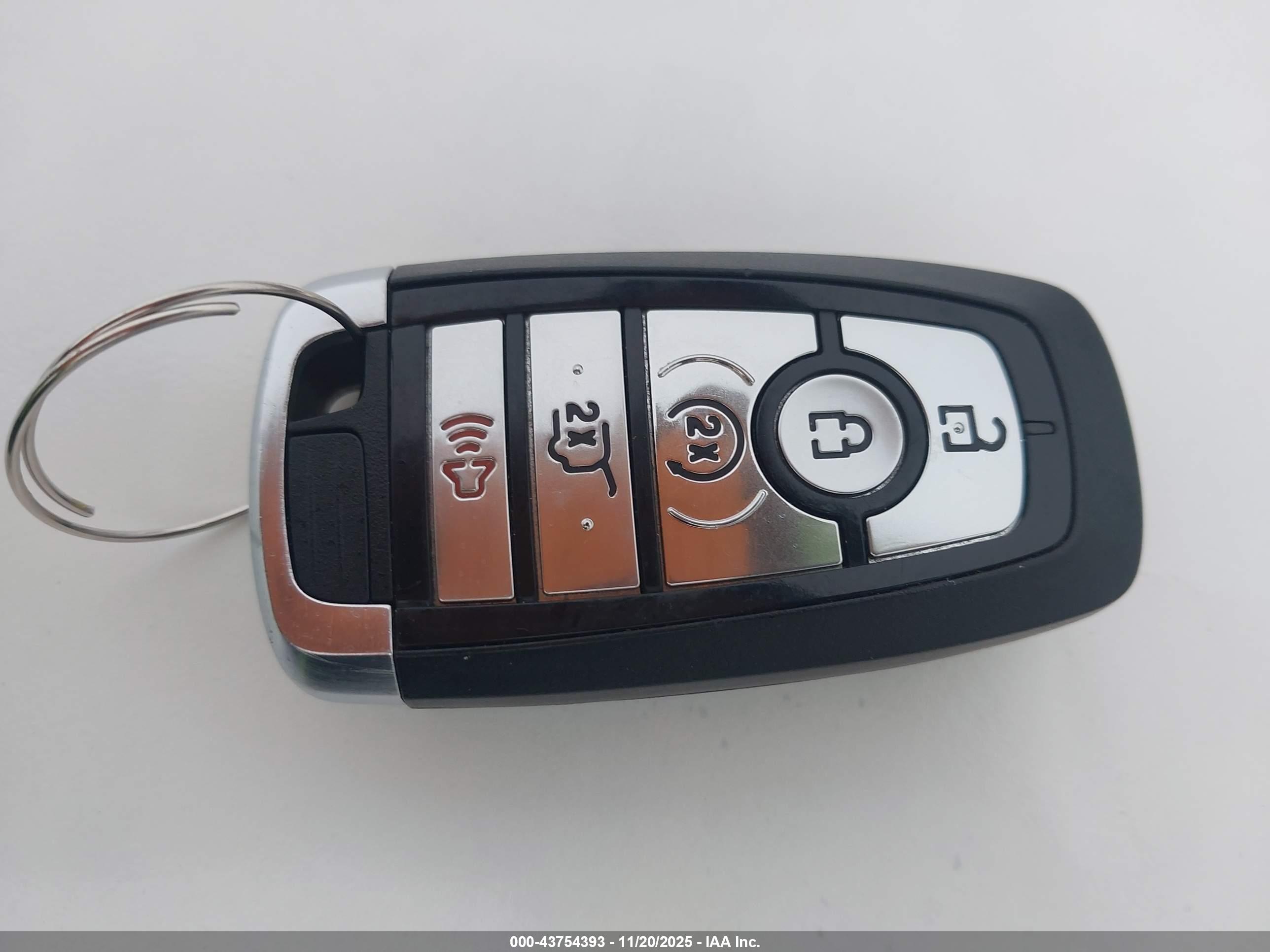 FORD EXPLORER image 11