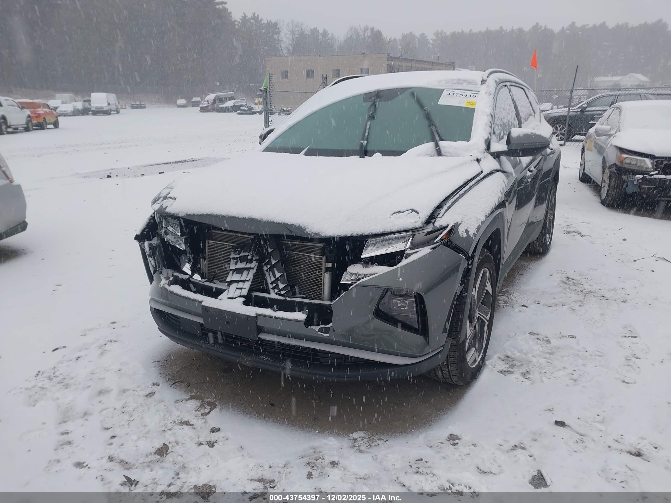 HYUNDAI TUCSON image 2