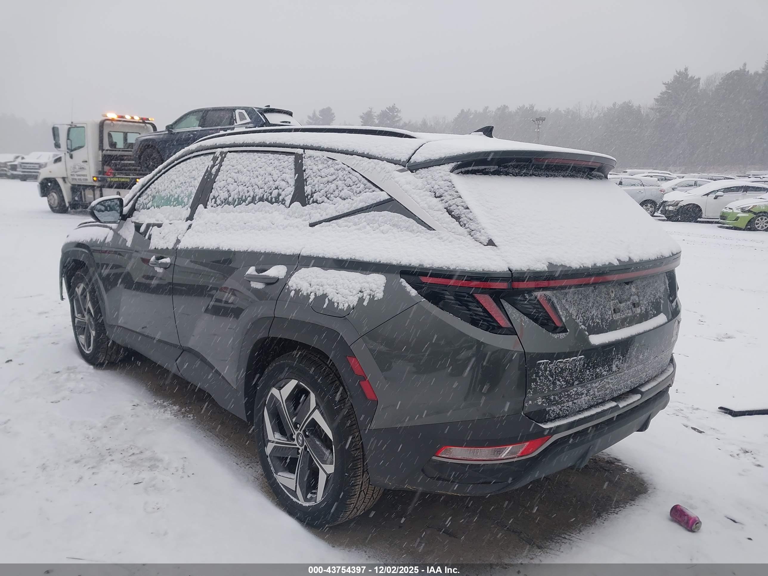 HYUNDAI TUCSON image 3