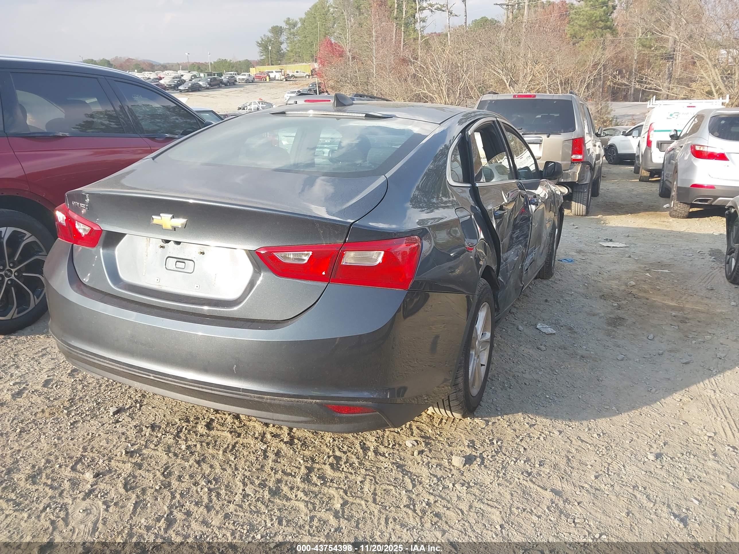 CHEVROLET MALIBU image 4