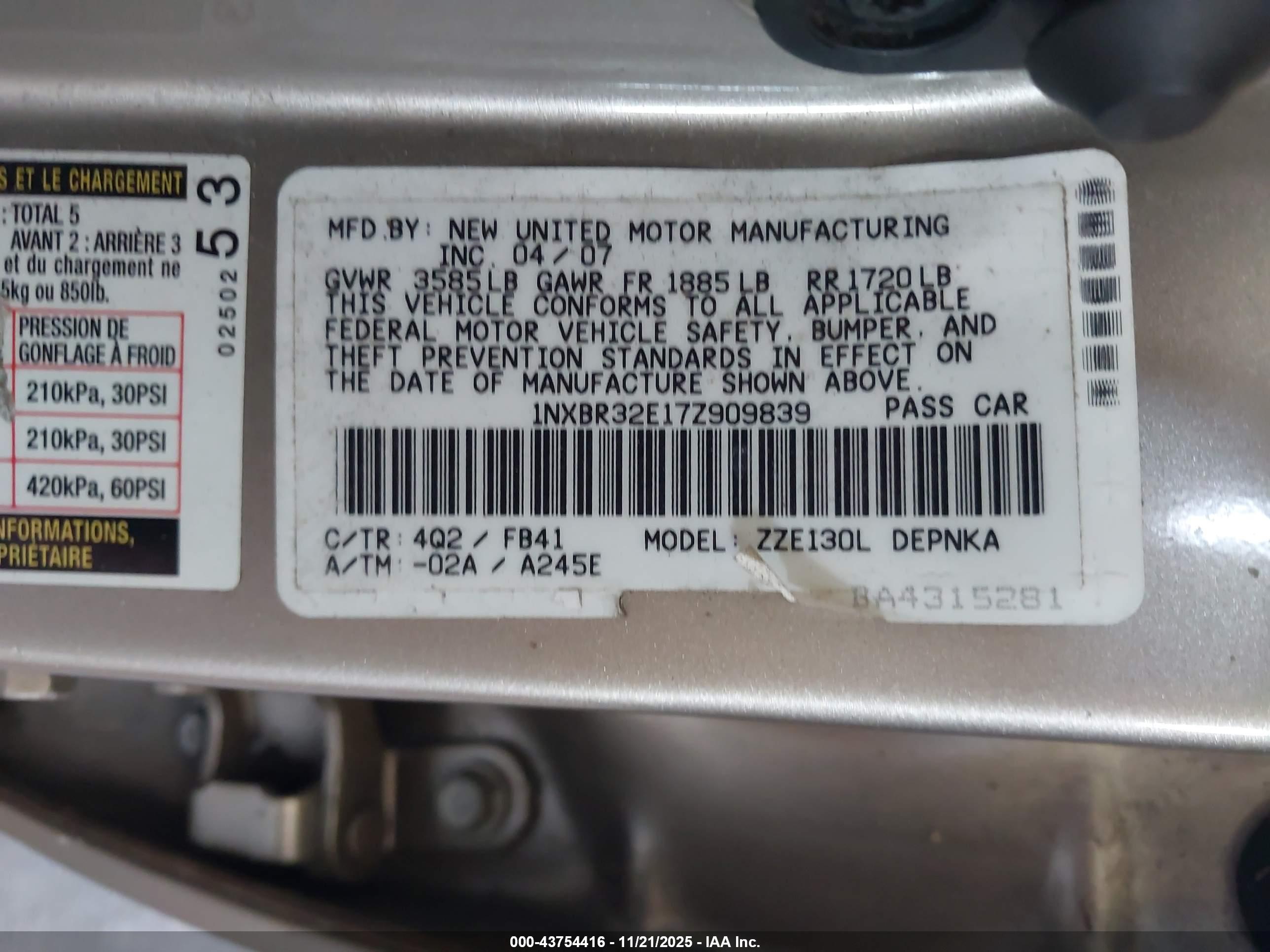 TOYOTA COROLLA image 9