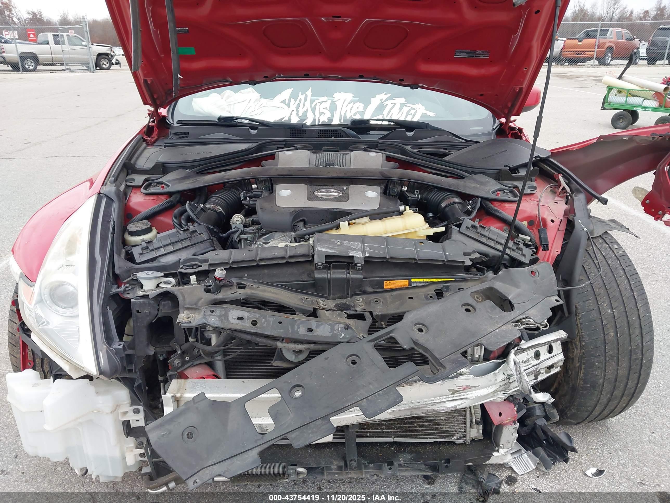 NISSAN 370Z image 10