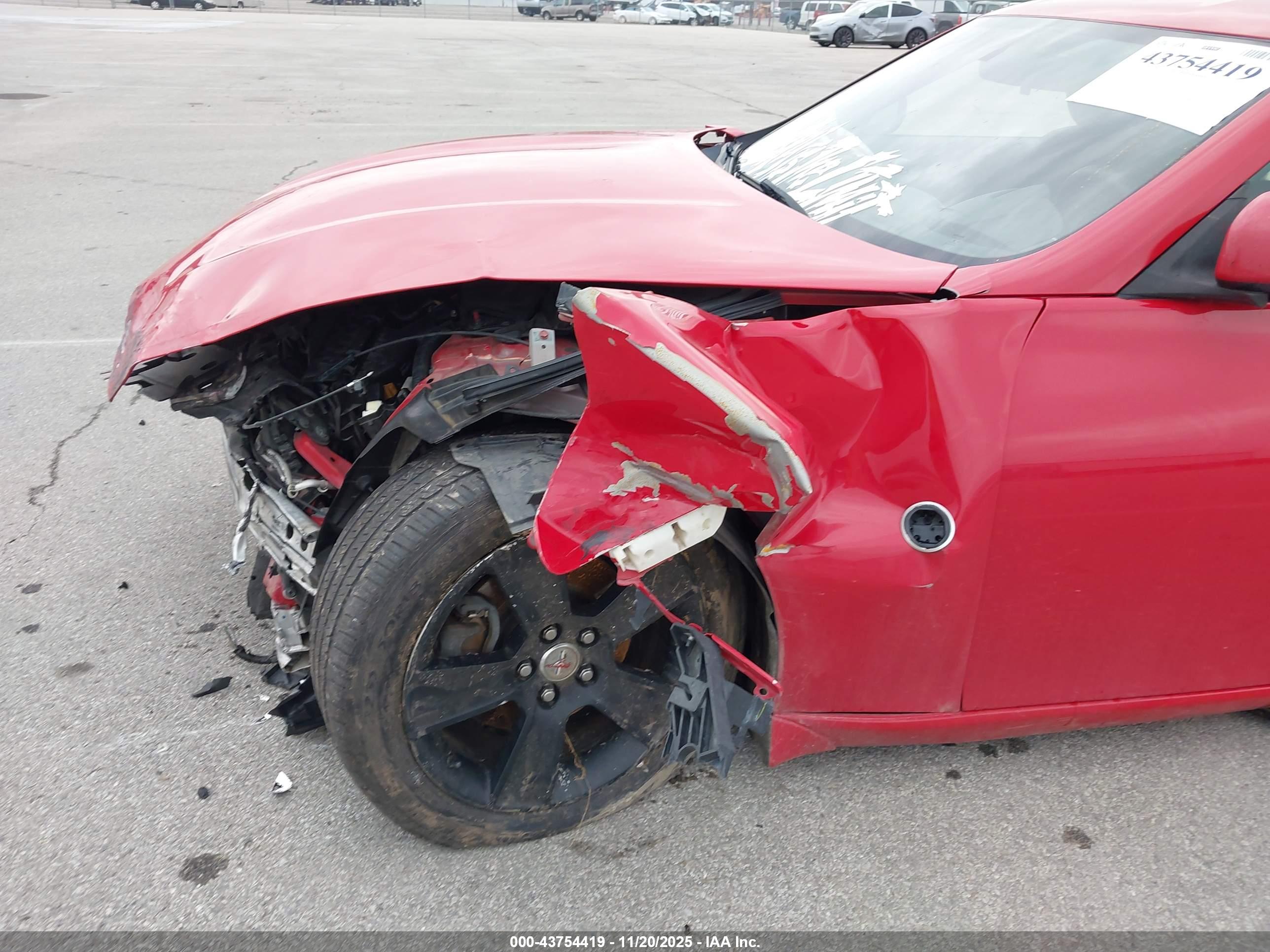 NISSAN 370Z image 6