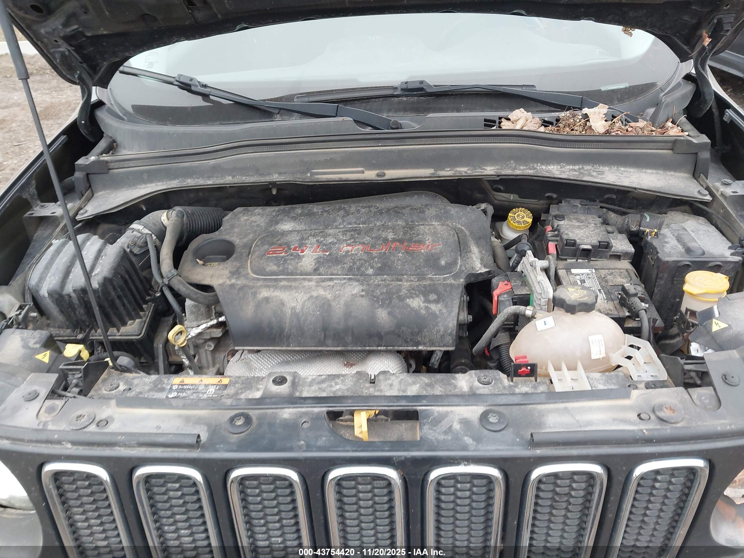 JEEP RENEGADE image 10