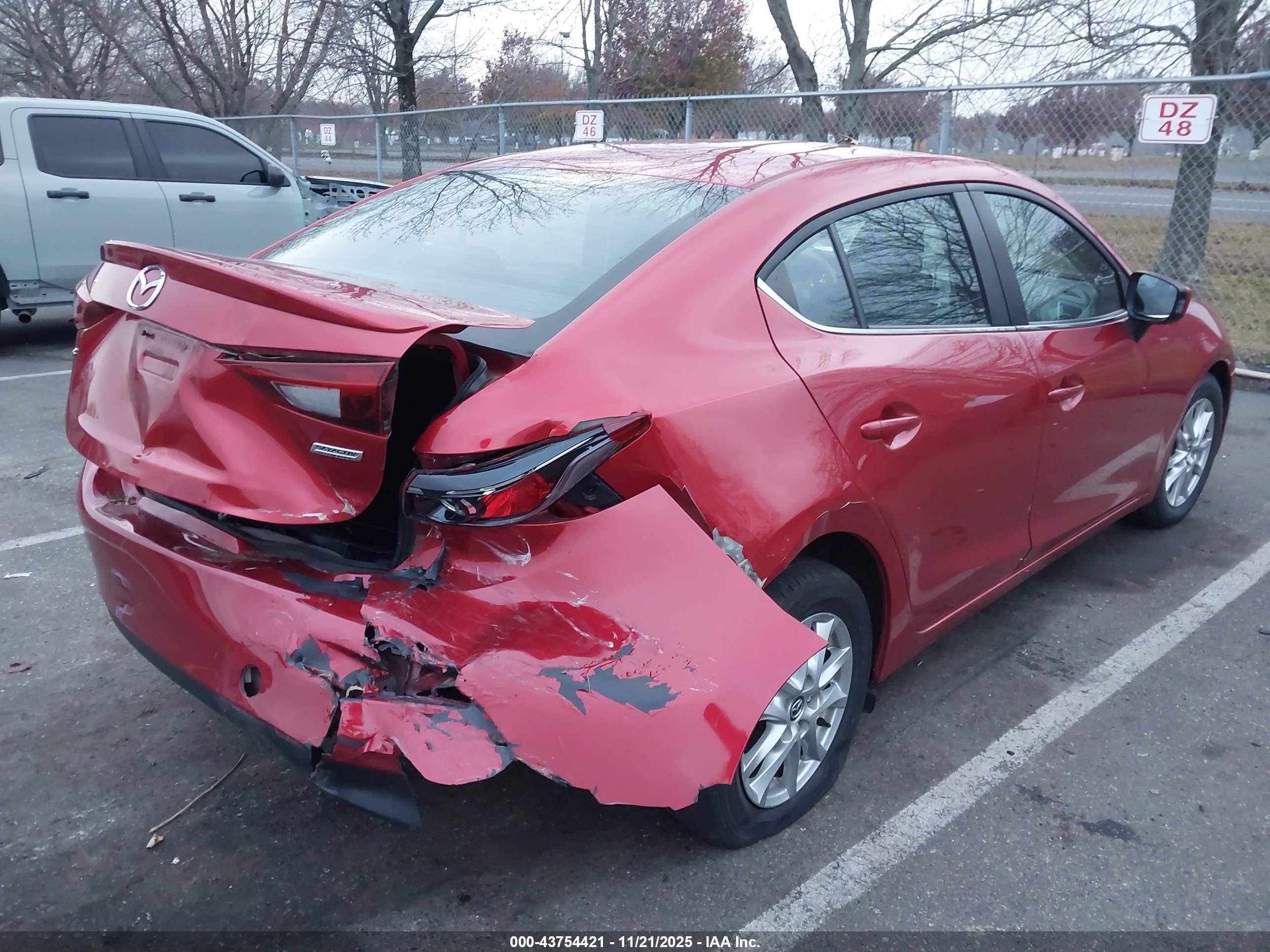 MAZDA MAZDA3 image 6