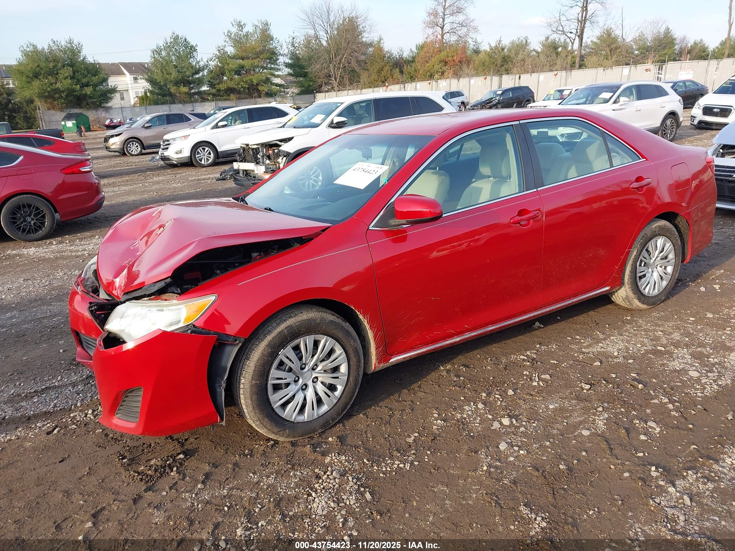 TOYOTA CAMRY image 2