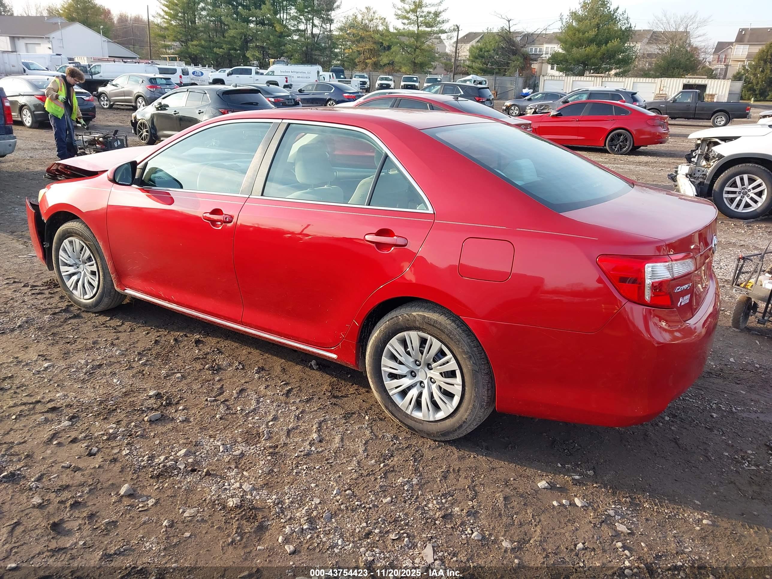 TOYOTA CAMRY image 3