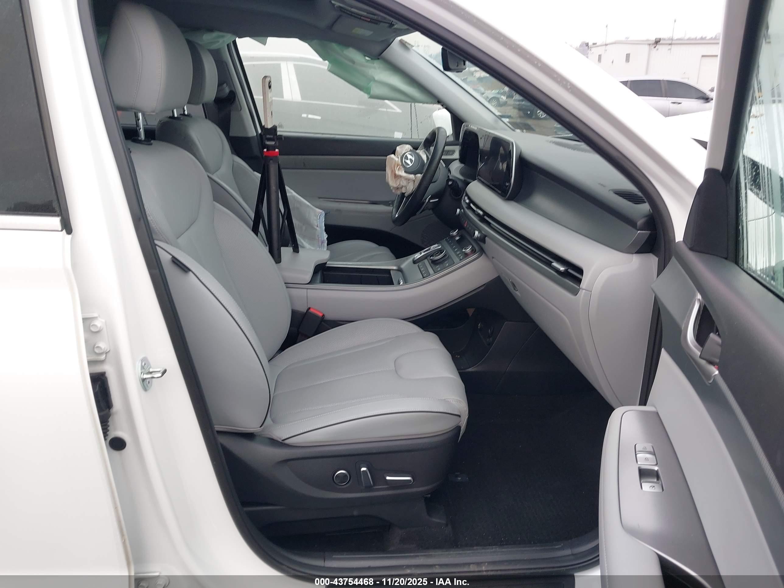 HYUNDAI PALISADE image 5
