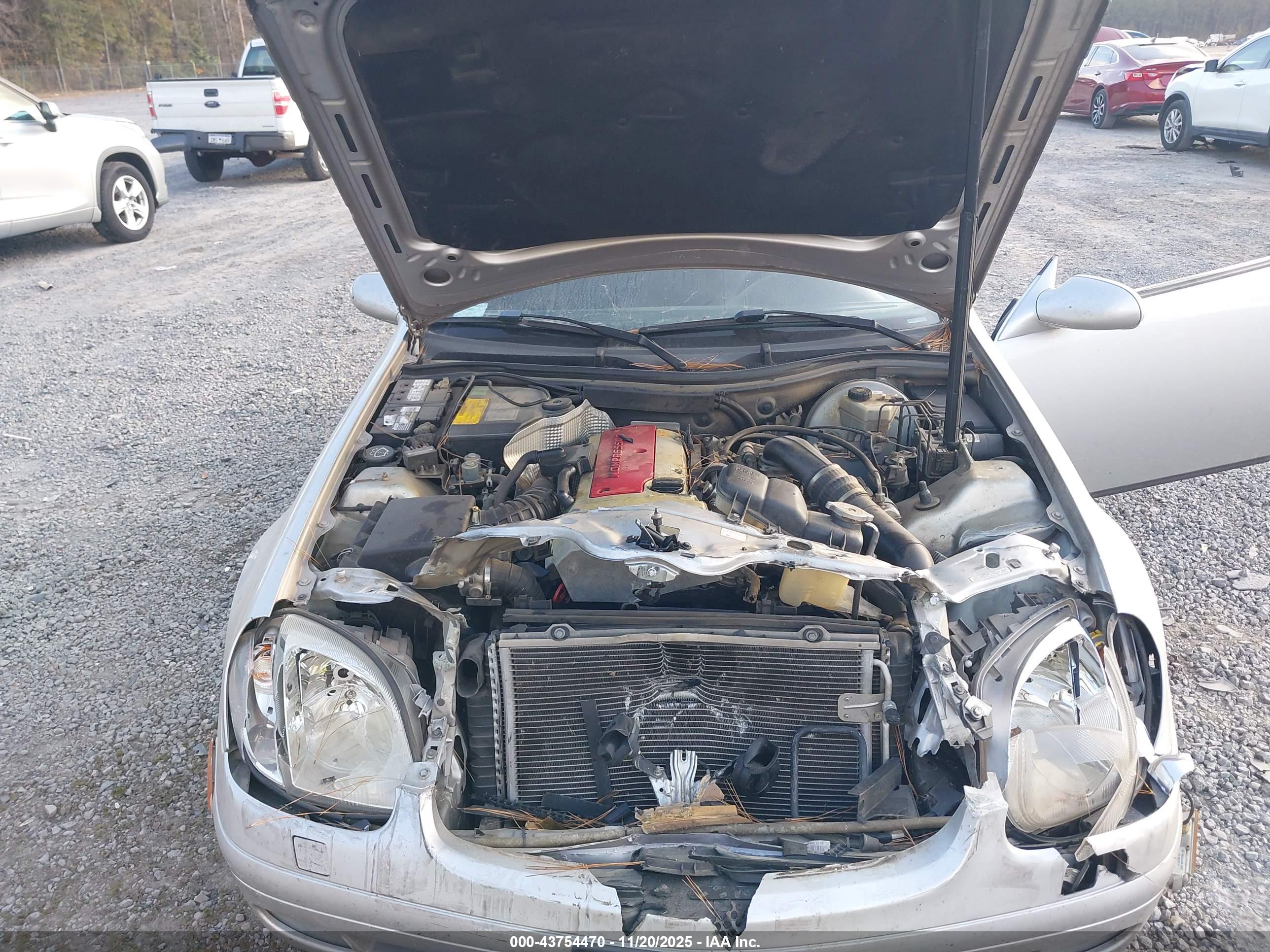 MERCEDES-BENZ SLK image 10