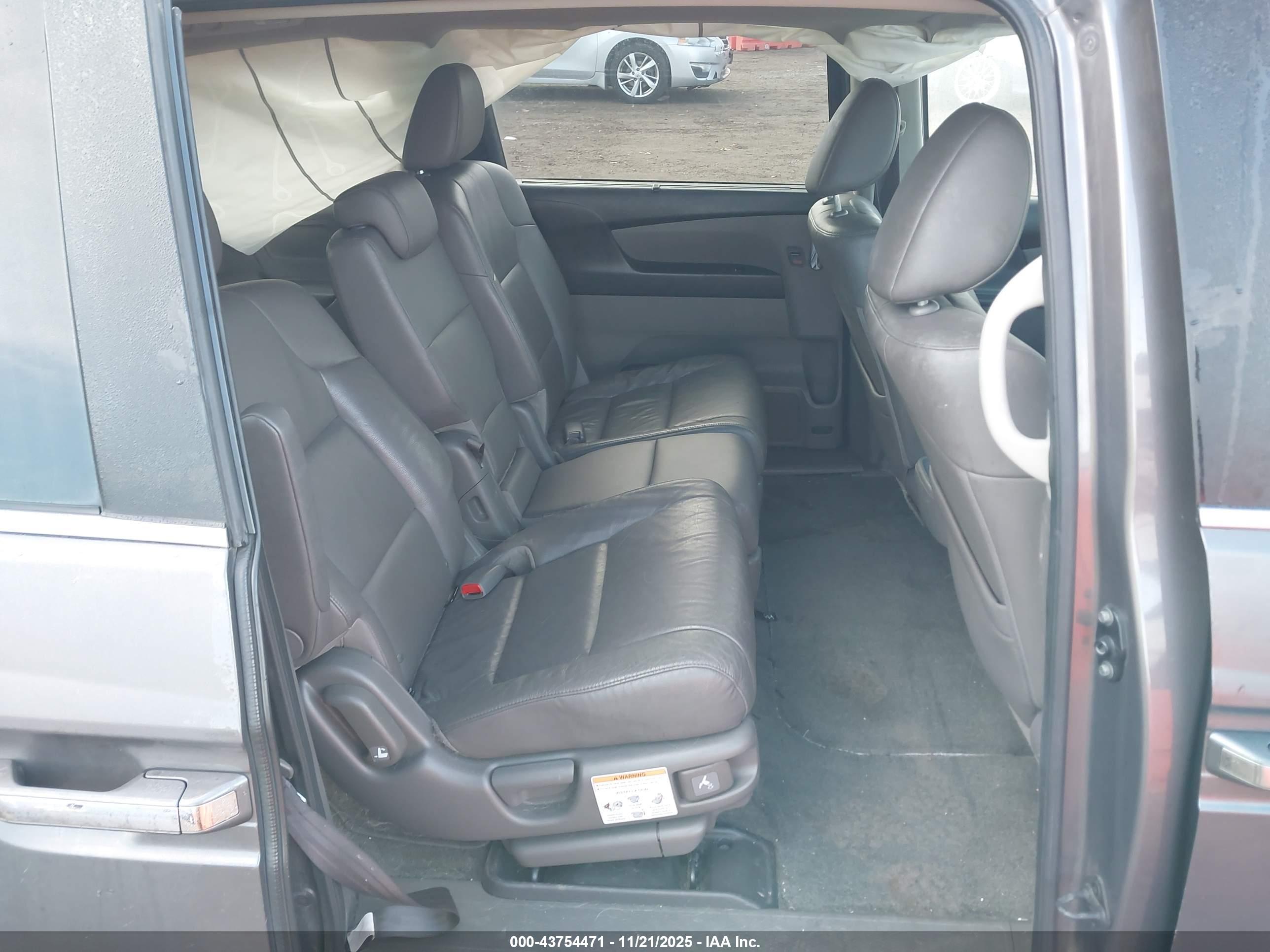 HONDA ODYSSEY image 8
