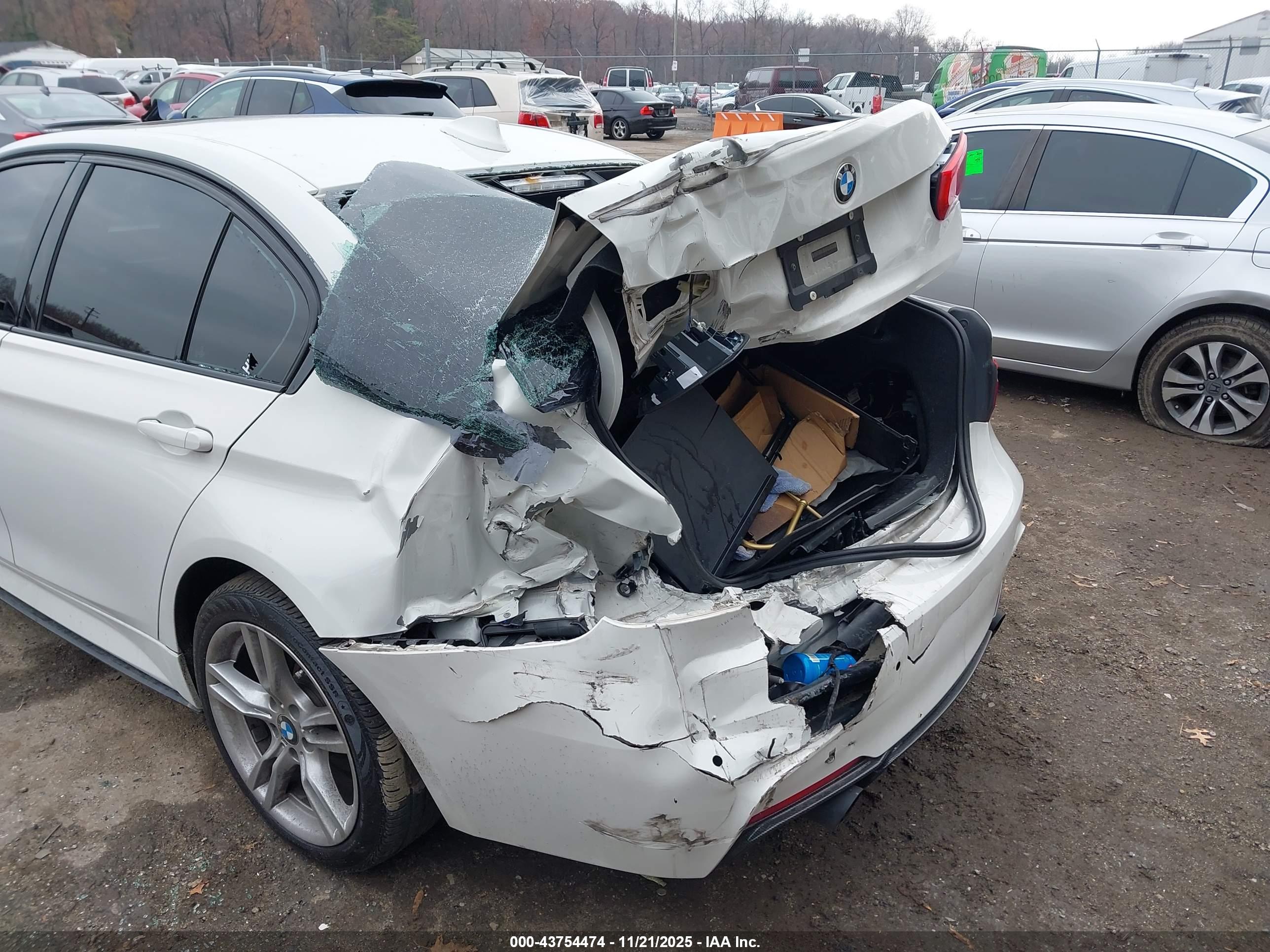 BMW 330I image 6
