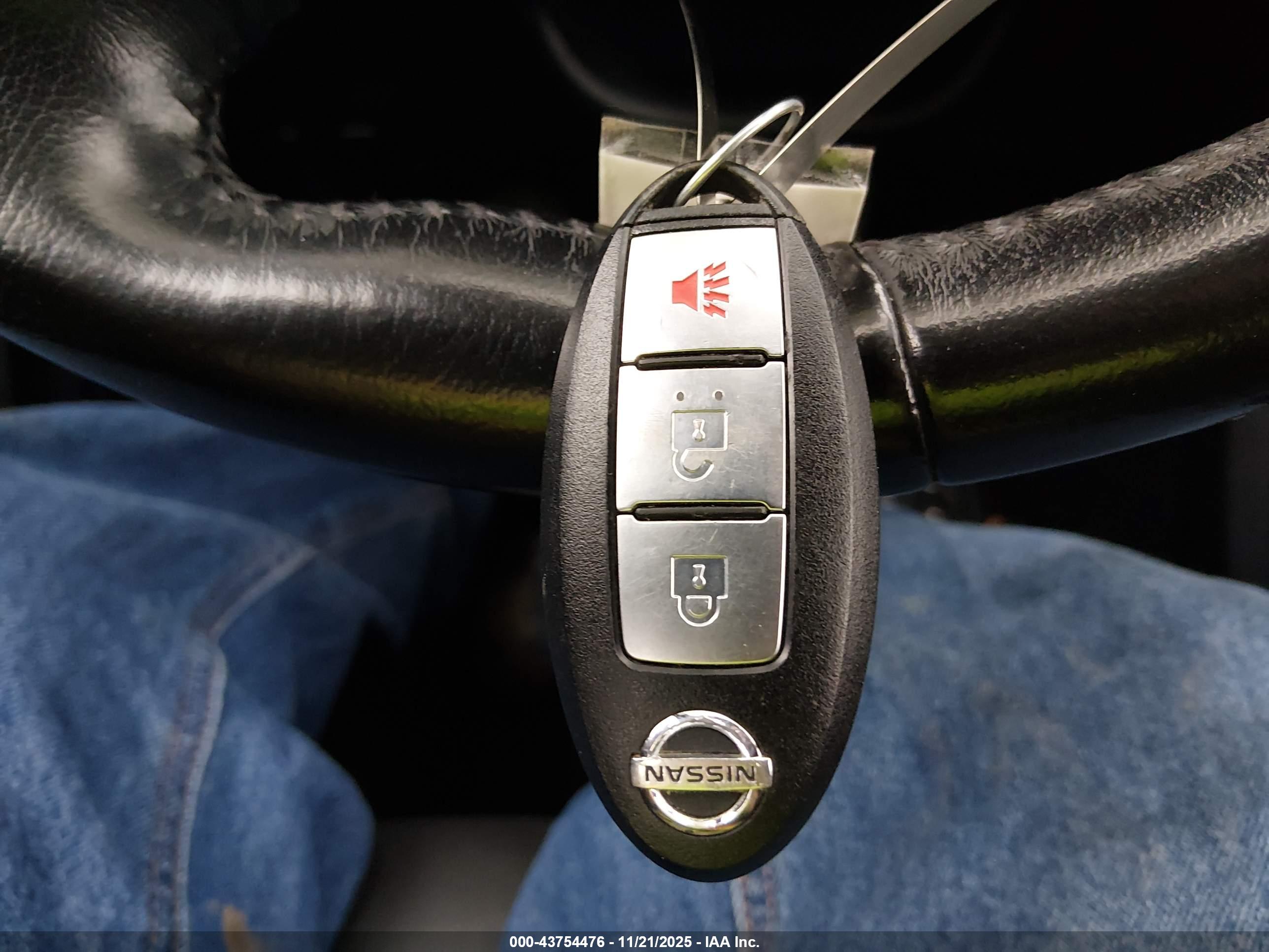 NISSAN JUKE image 11