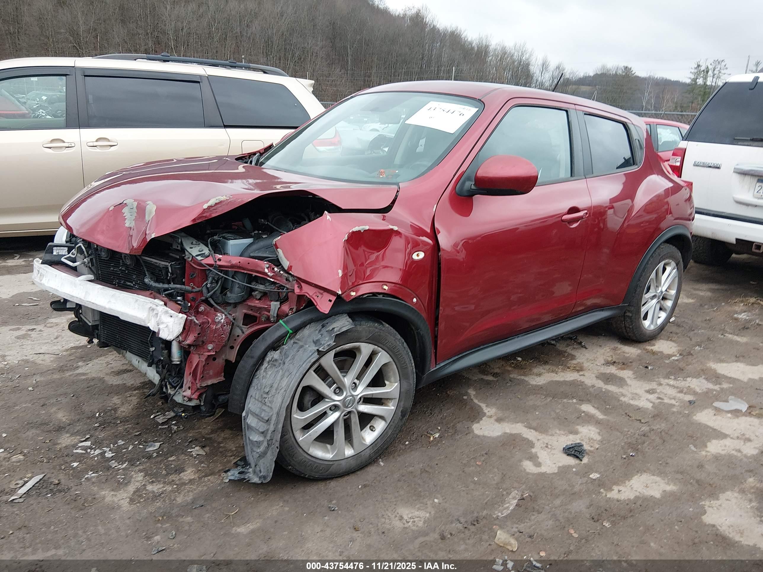 NISSAN JUKE image 2