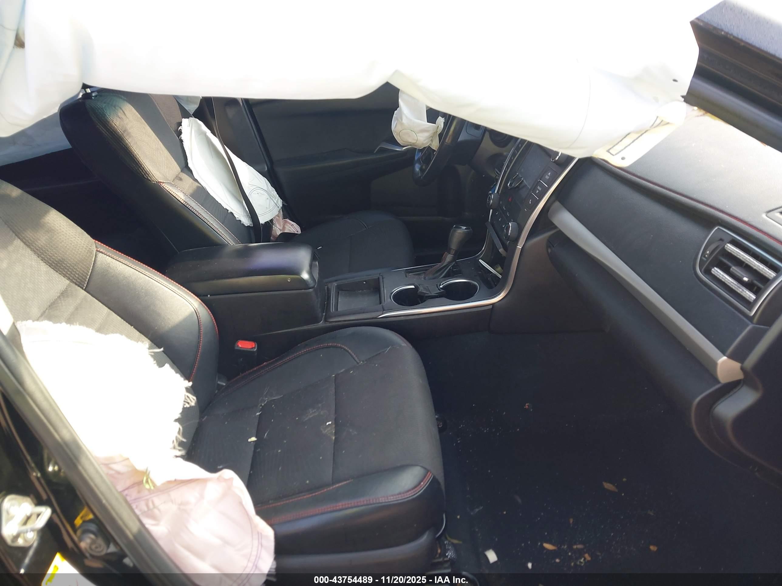 TOYOTA CAMRY image 5