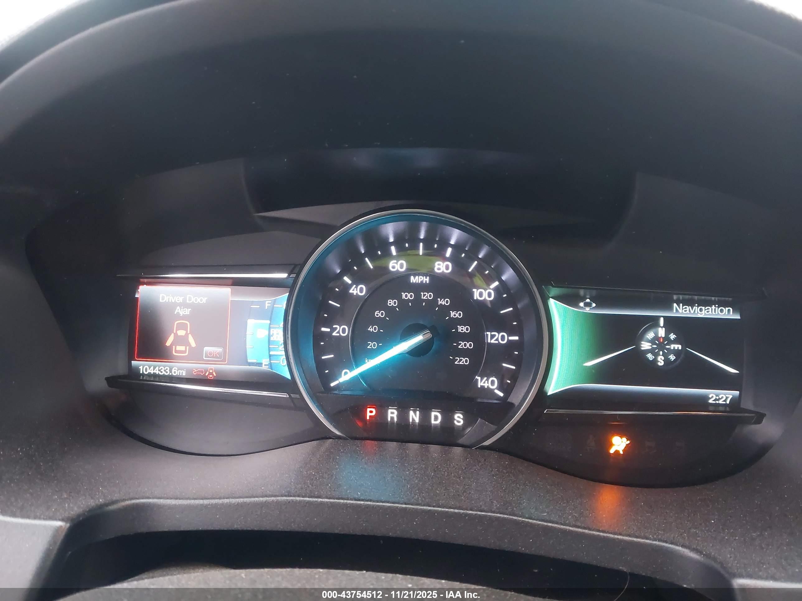 FORD EXPLORER image 7