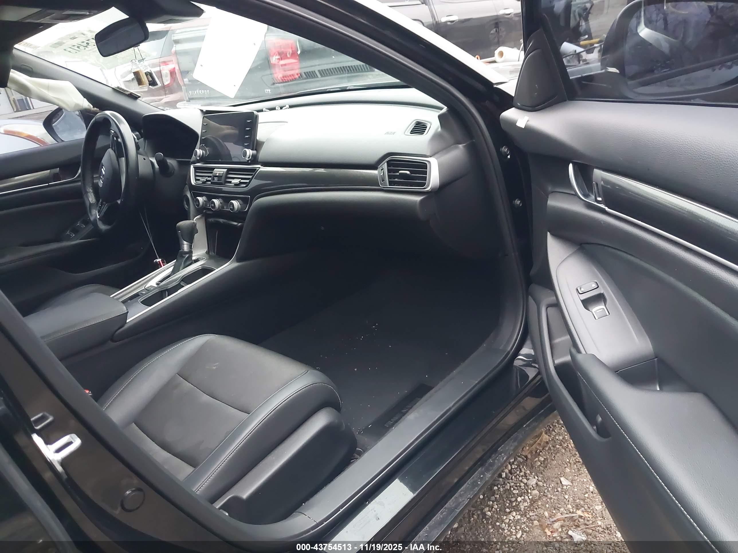 HONDA ACCORD image 5