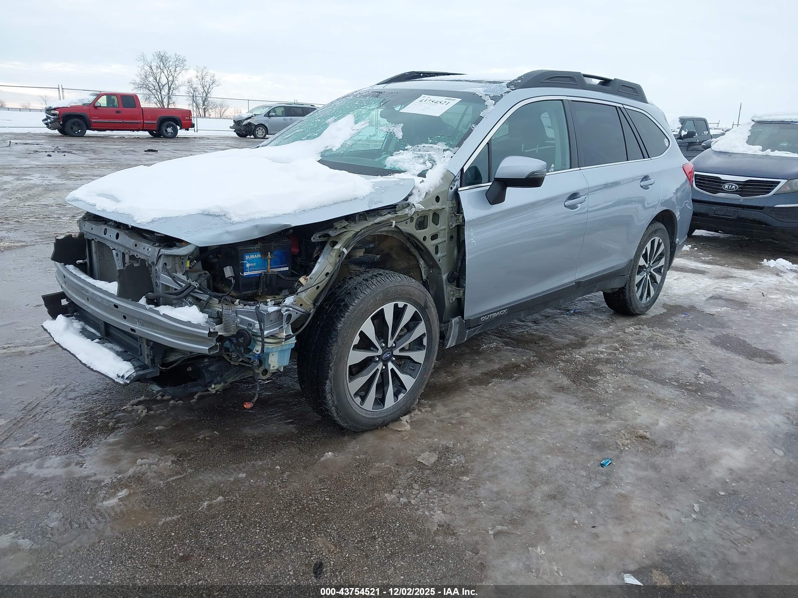 SUBARU OUTBACK image 2