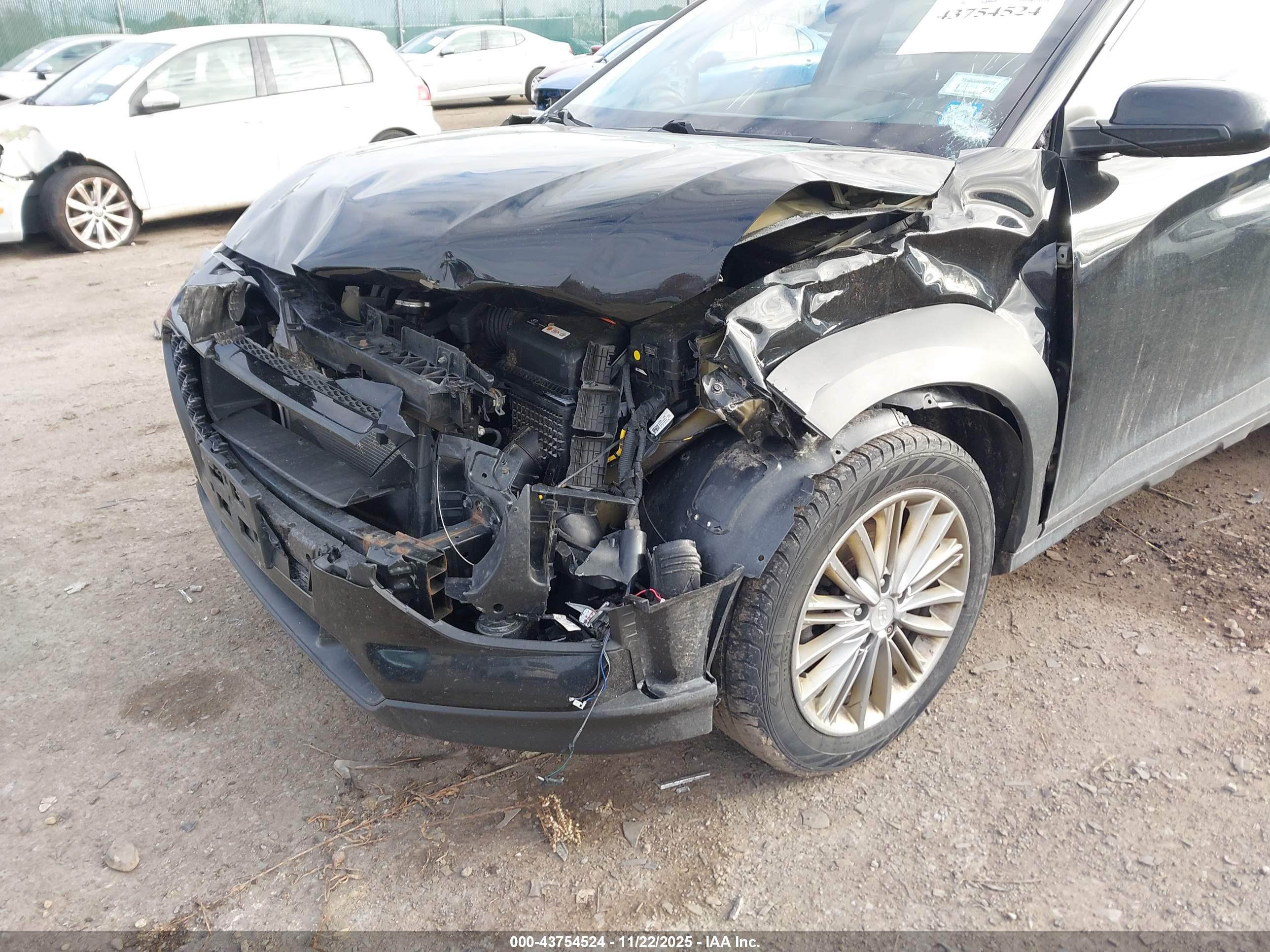 HYUNDAI KONA image 6