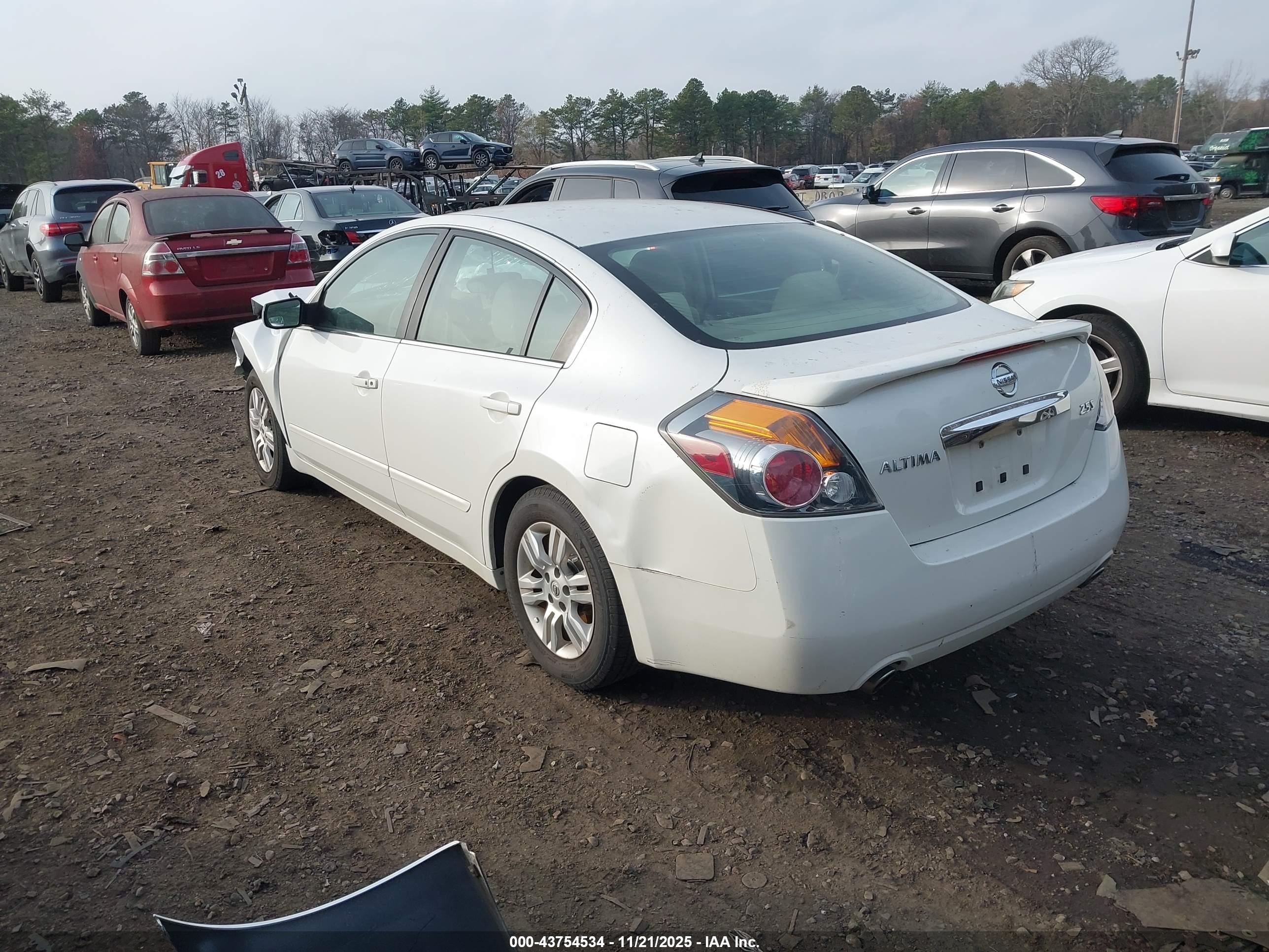 NISSAN ALTIMA image 3