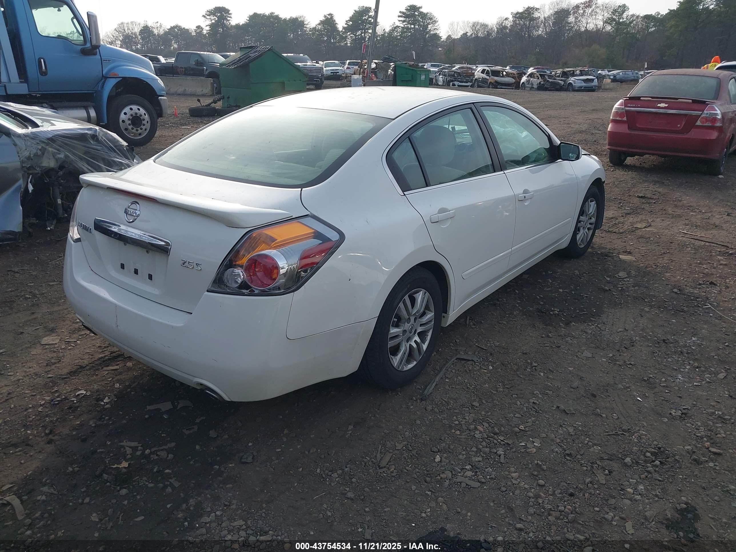 NISSAN ALTIMA image 4
