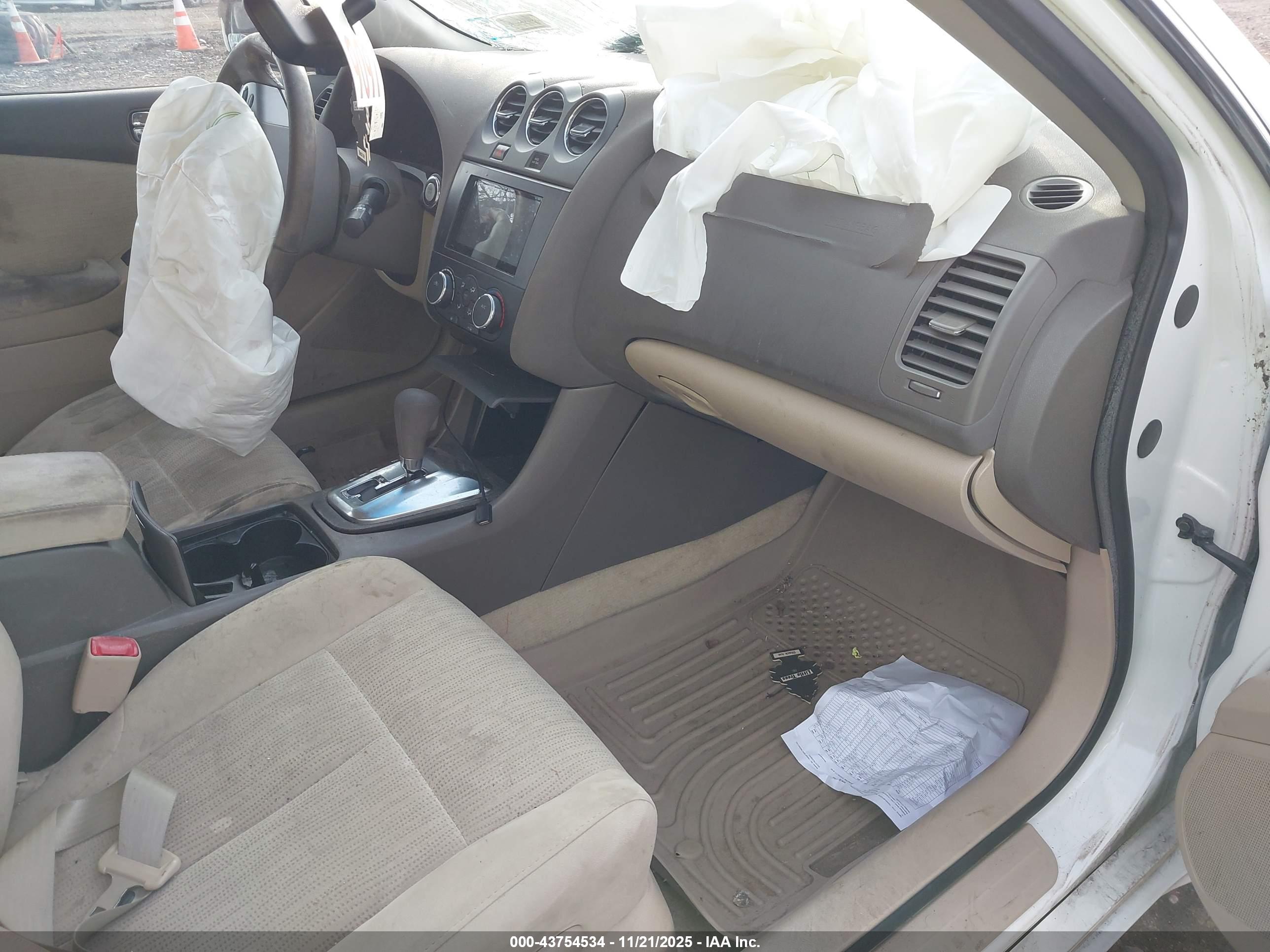 NISSAN ALTIMA image 5