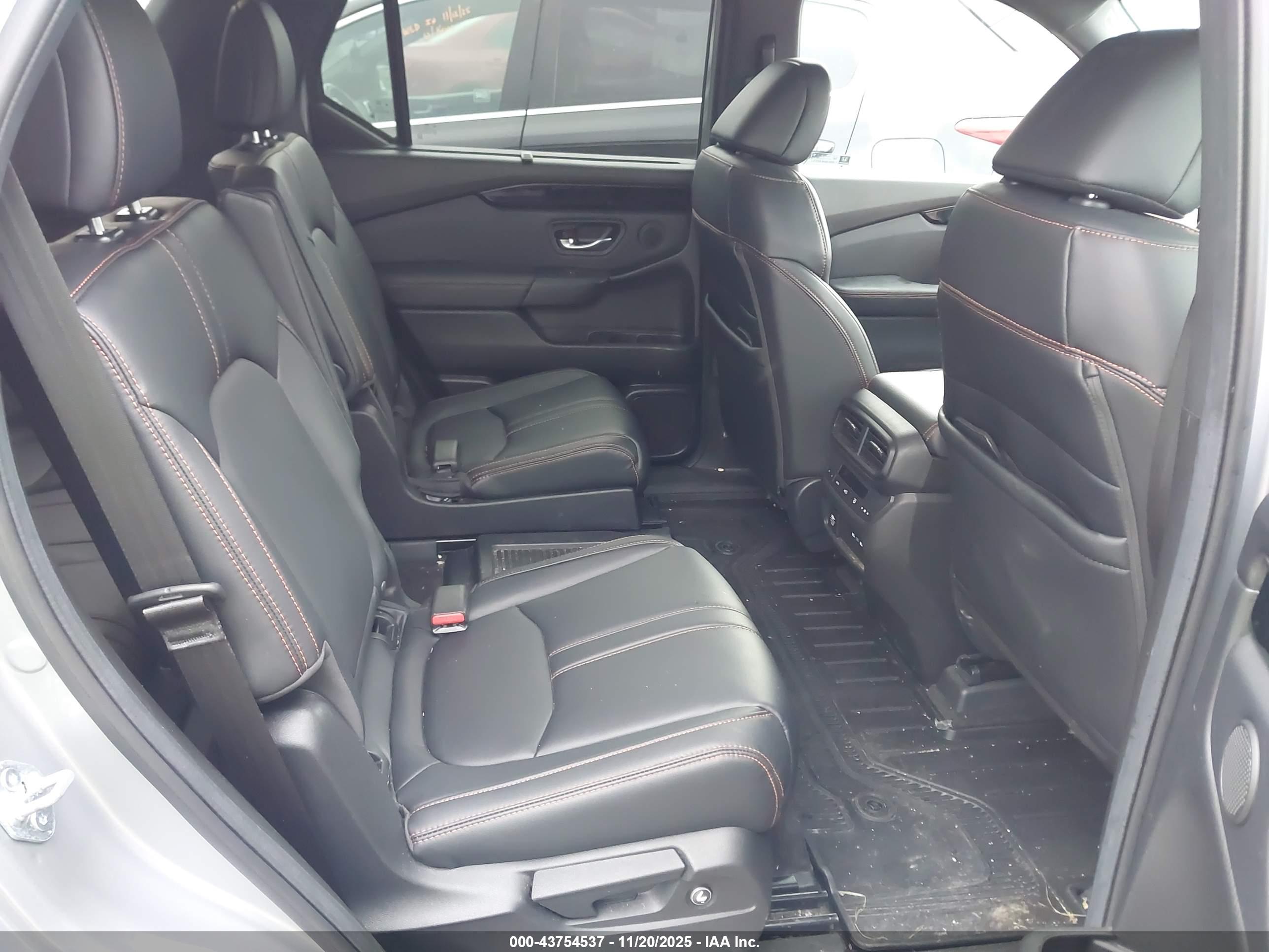 HONDA PILOT image 8