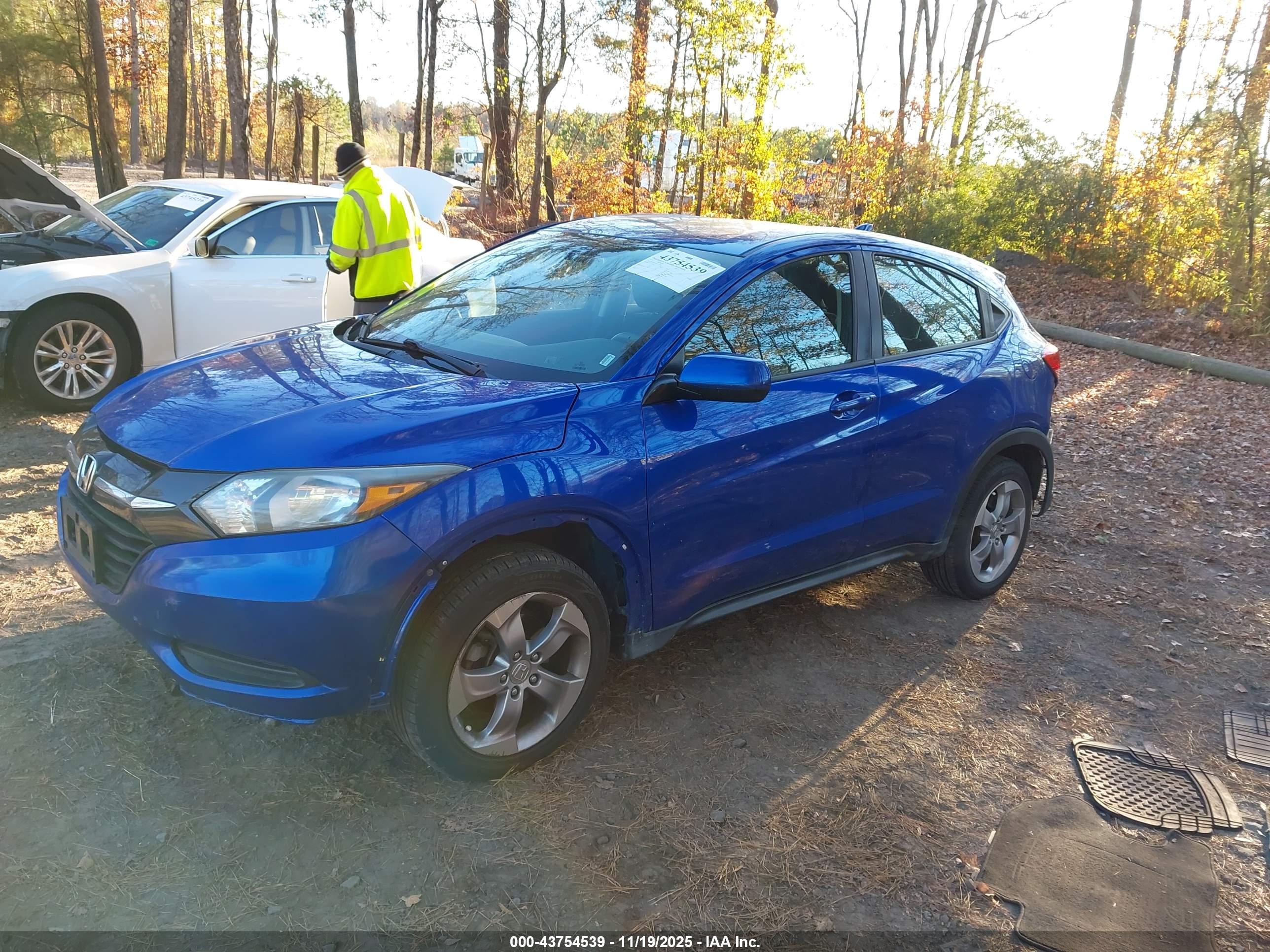 HONDA HR-V image 2