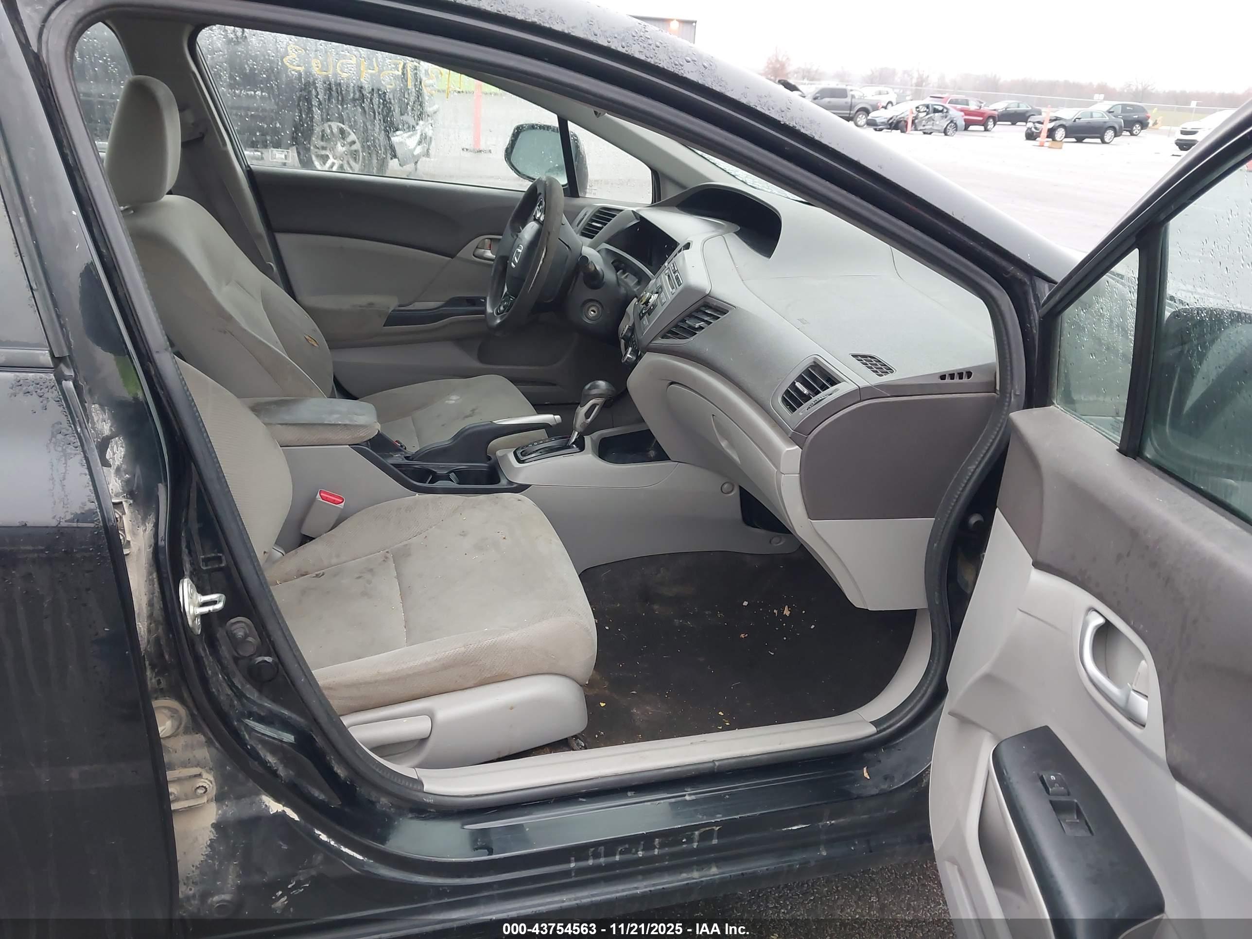 HONDA CIVIC image 5