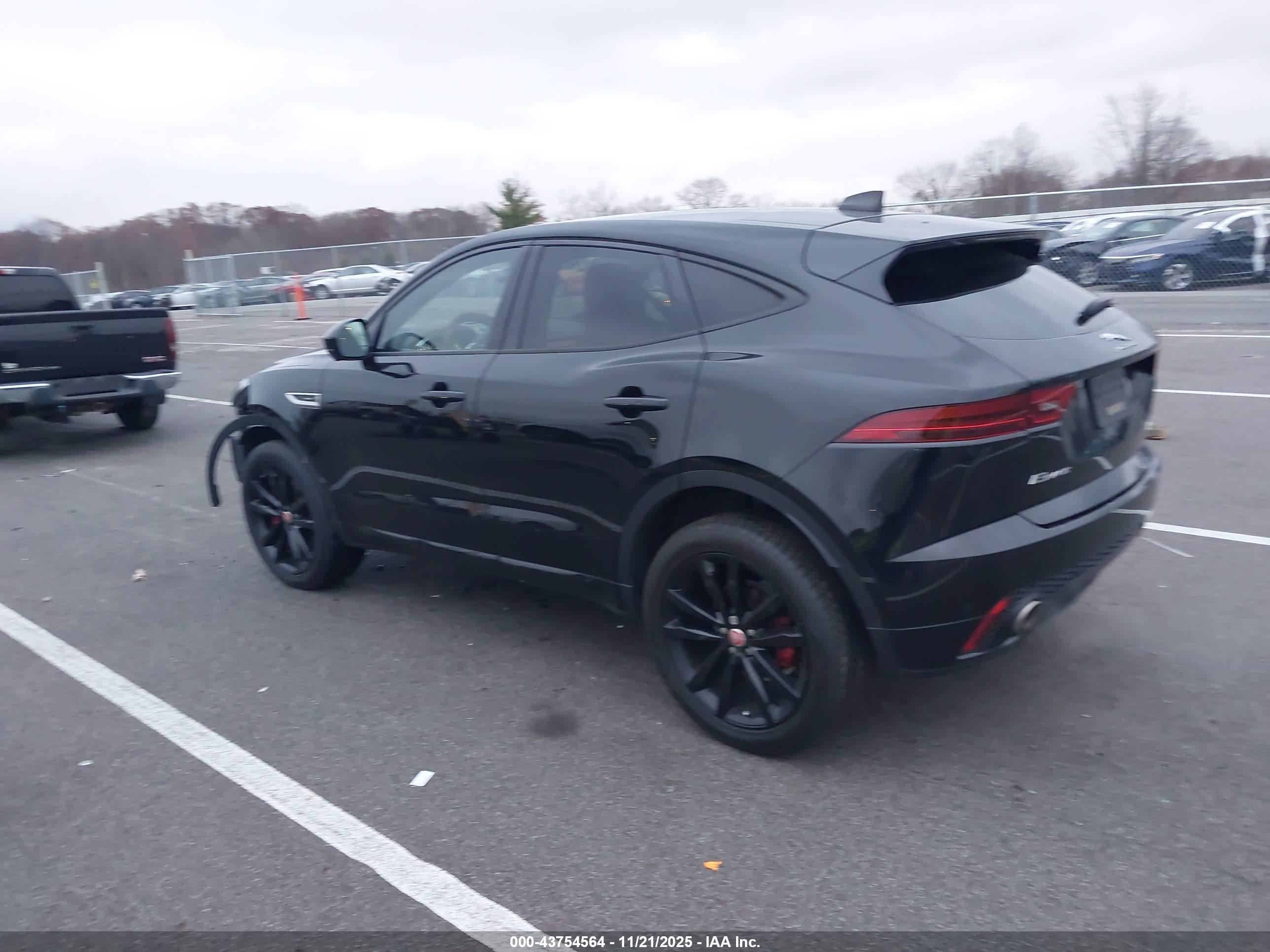 JAGUAR E-PACE image 3
