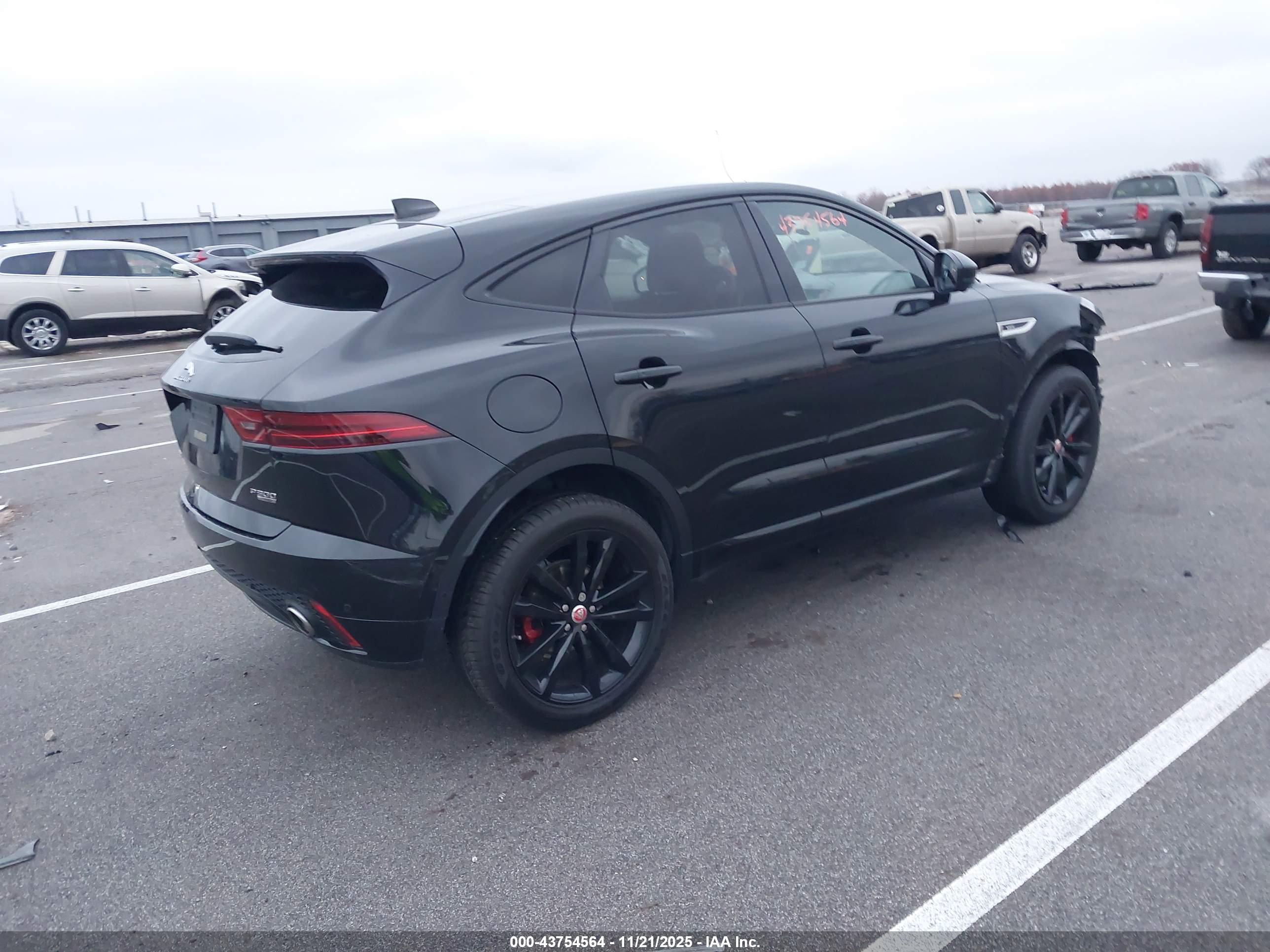 JAGUAR E-PACE image 4