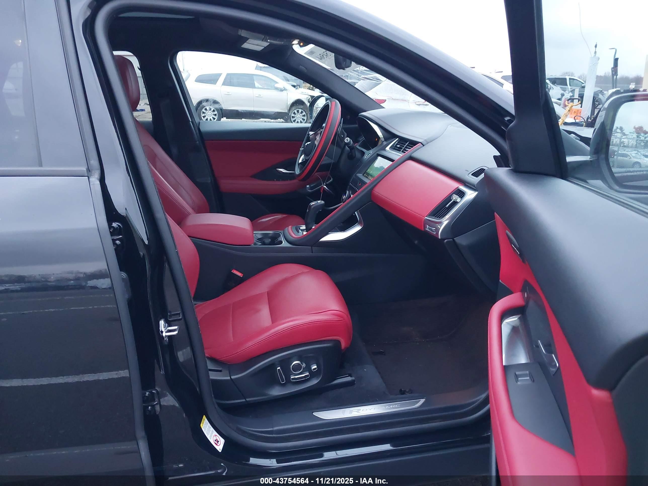 JAGUAR E-PACE image 5