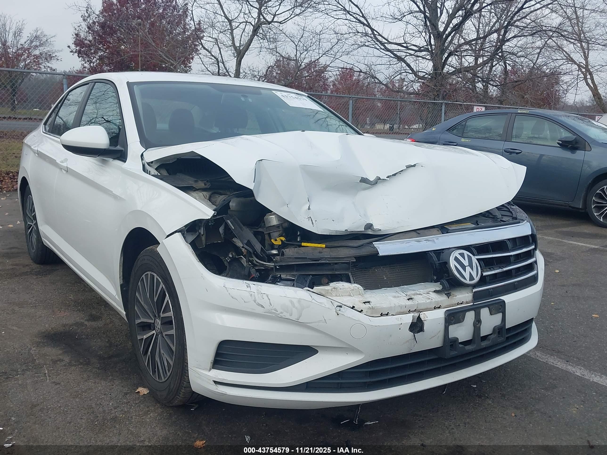 VOLKSWAGEN JETTA image 6