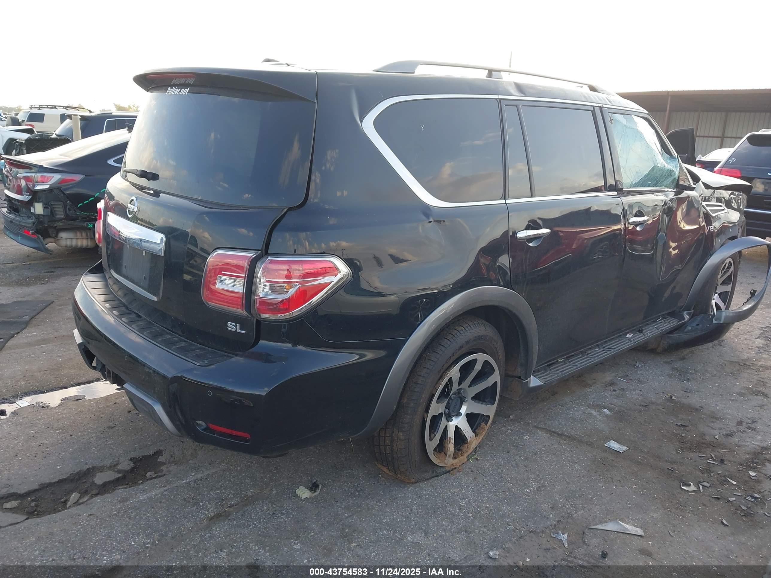 NISSAN ARMADA image 4