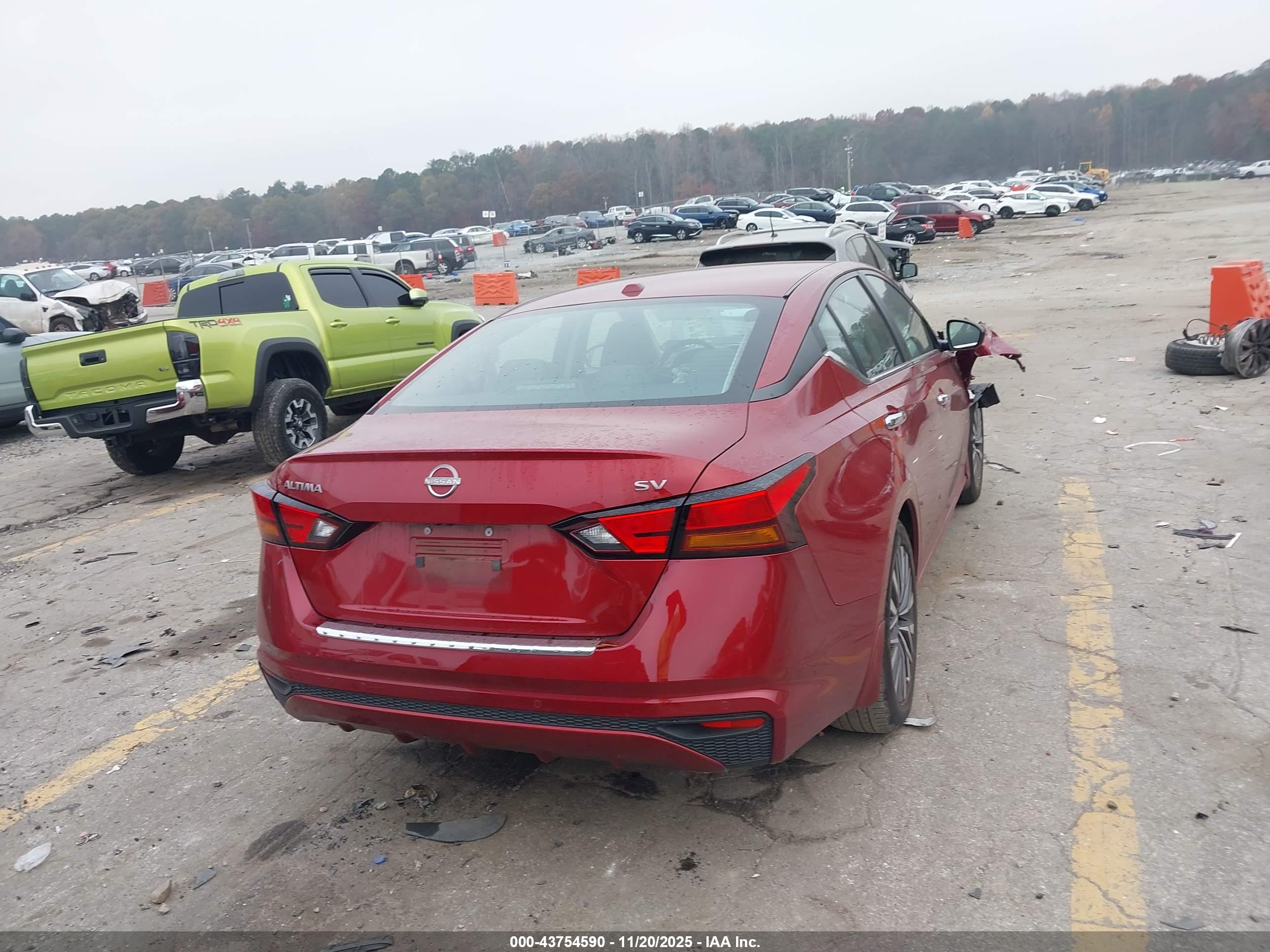 NISSAN ALTIMA image 4