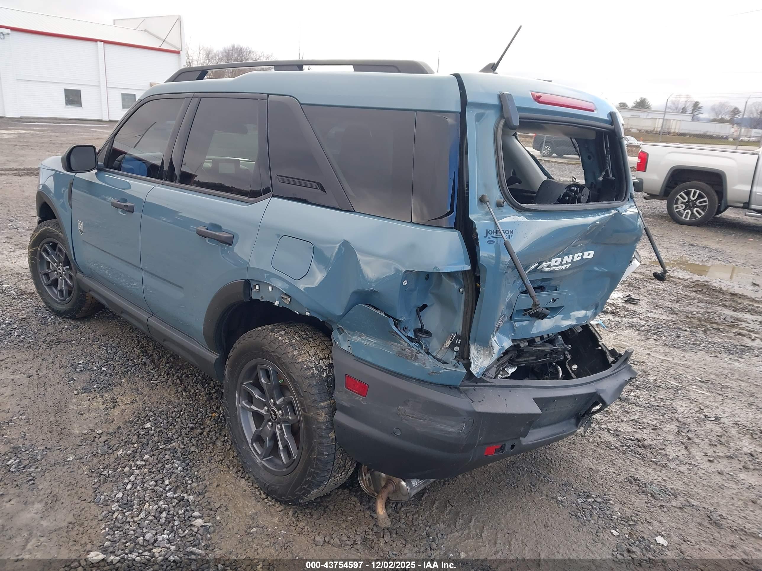 FORD BRONCO image 3