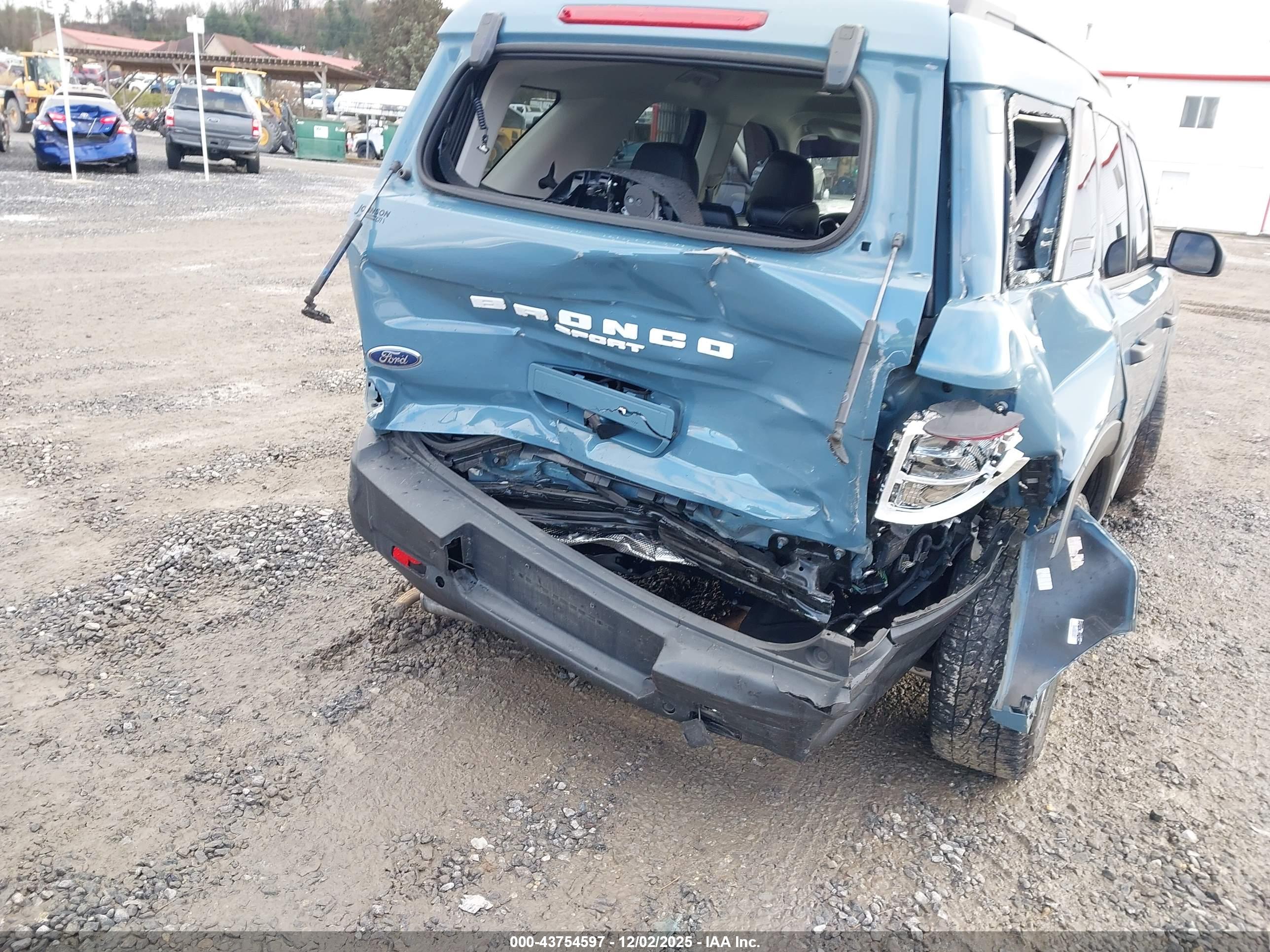 FORD BRONCO image 6