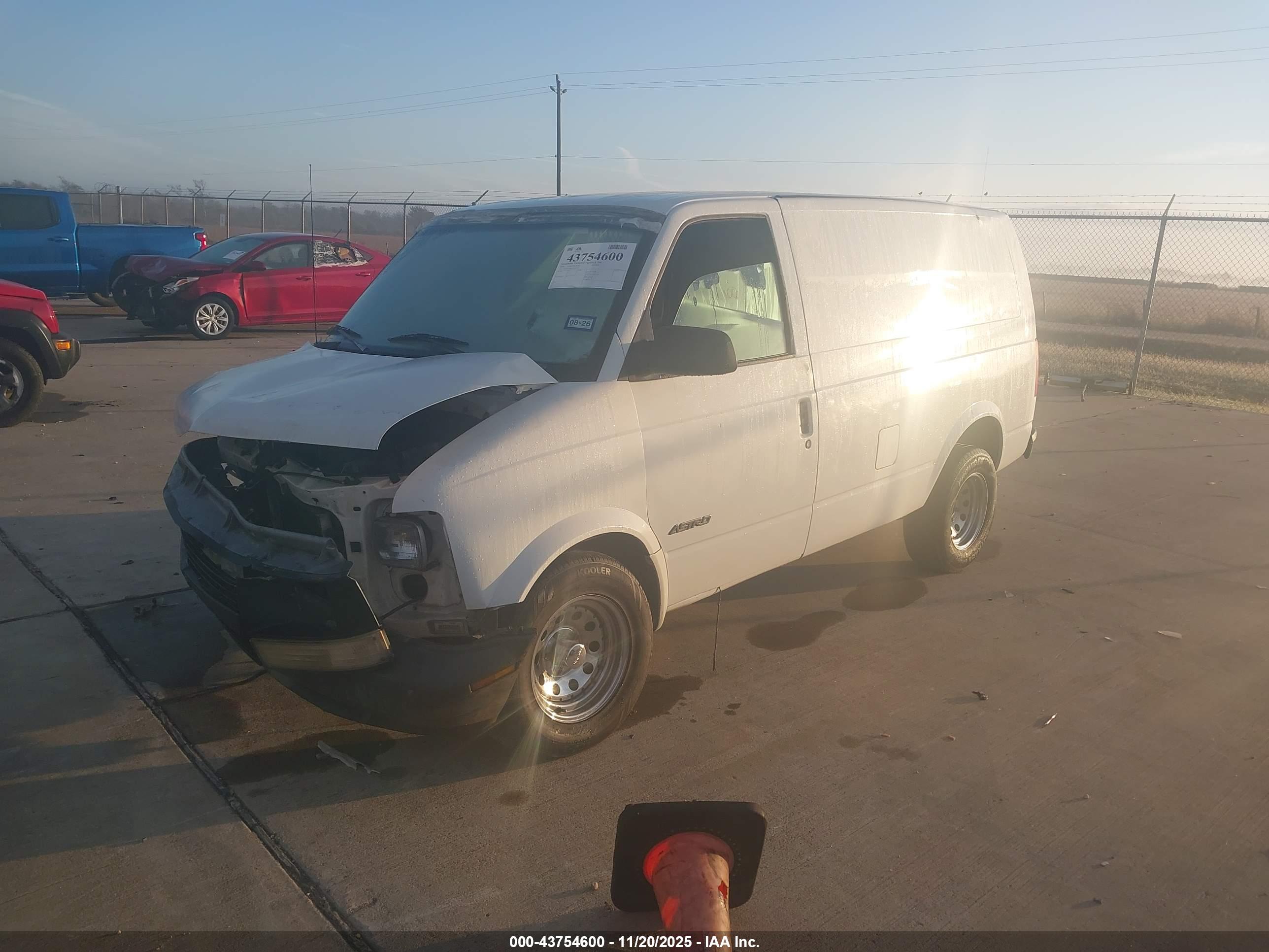 CHEVROLET ASTRO image 2
