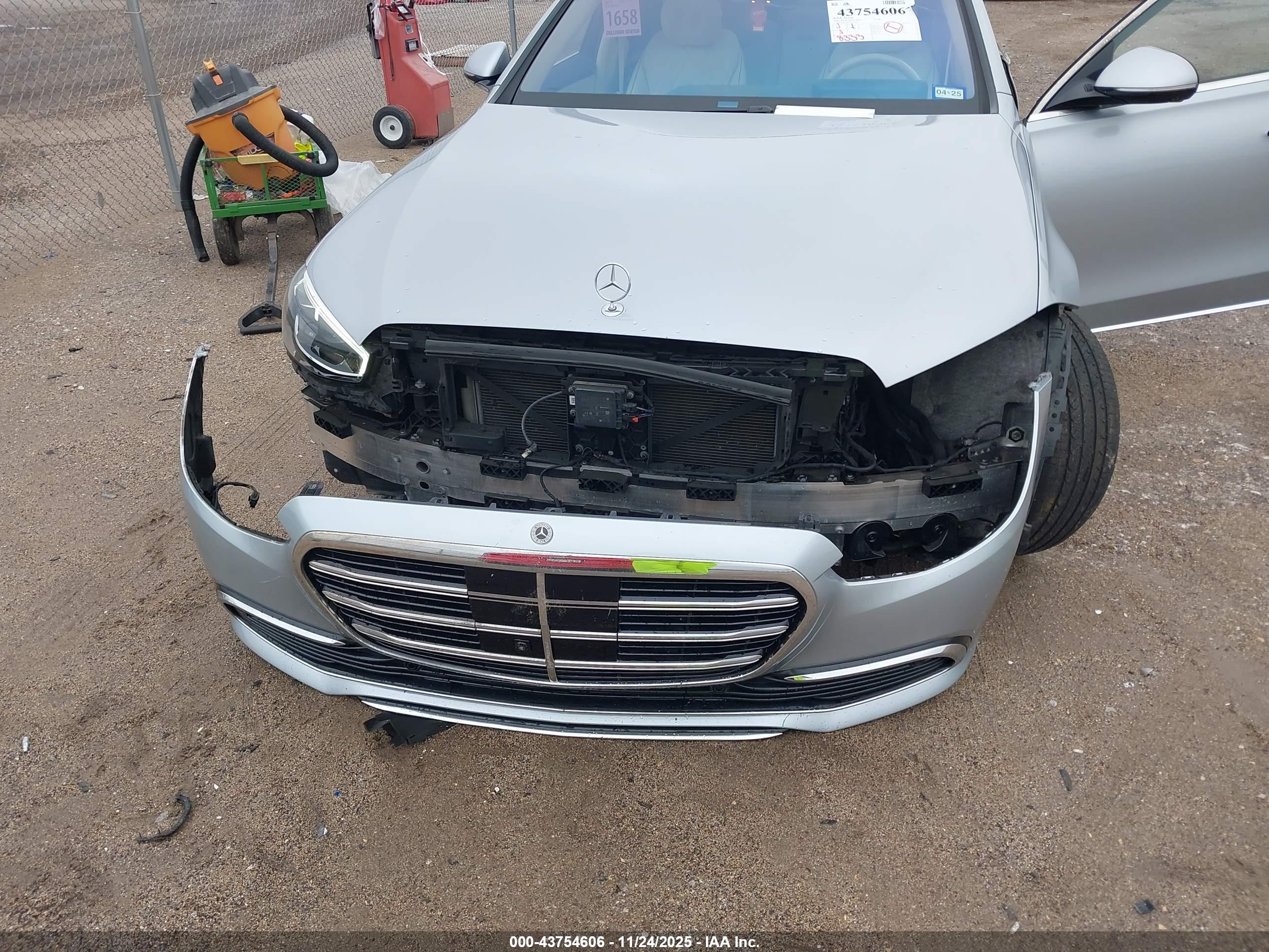 MERCEDES-BENZ S image 6