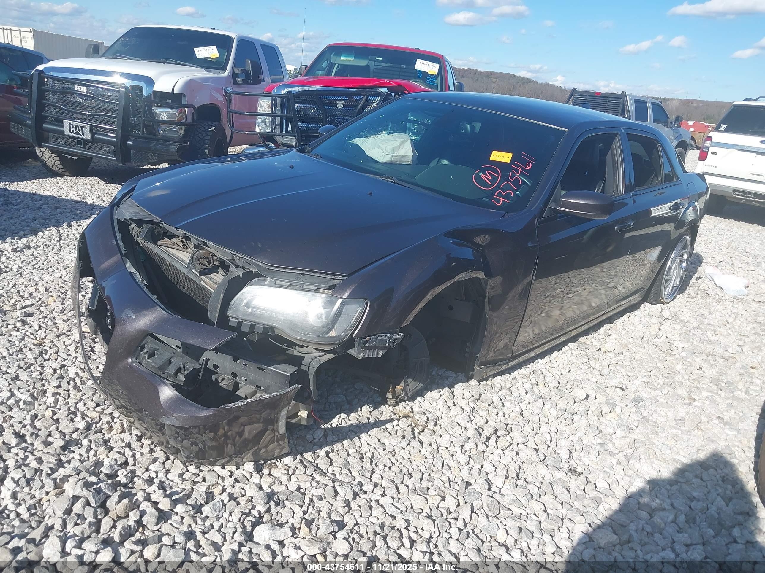 CHRYSLER 300 image 2
