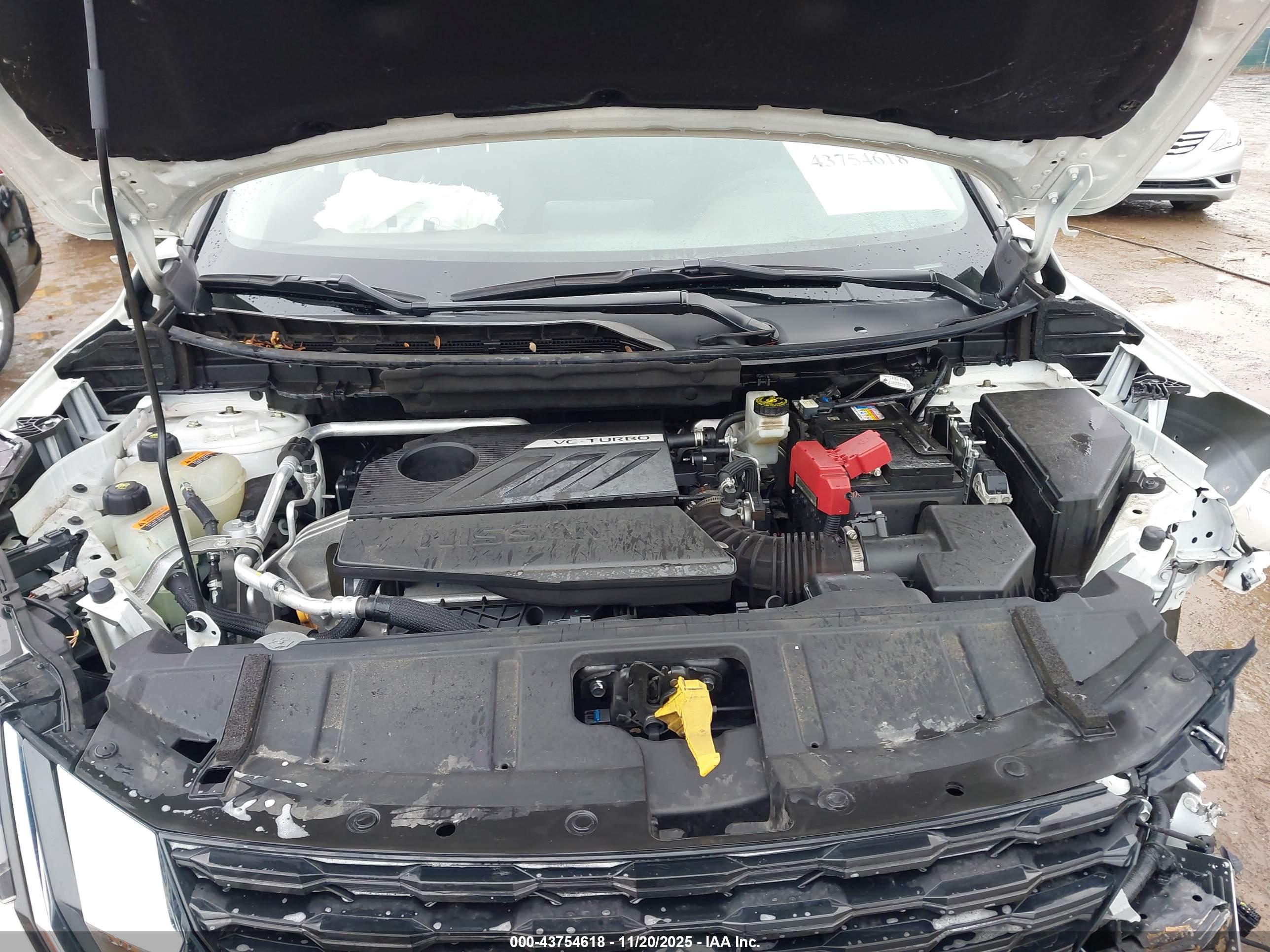 NISSAN ROGUE image 10