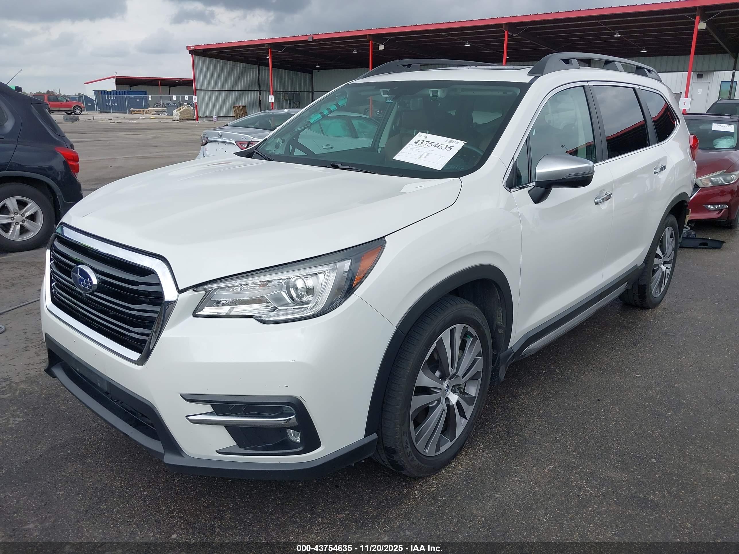SUBARU ASCENT image 2