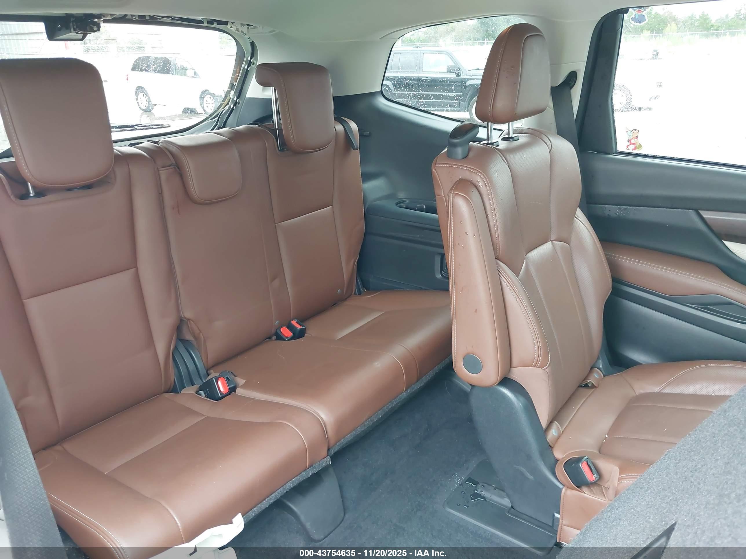 SUBARU ASCENT image 8