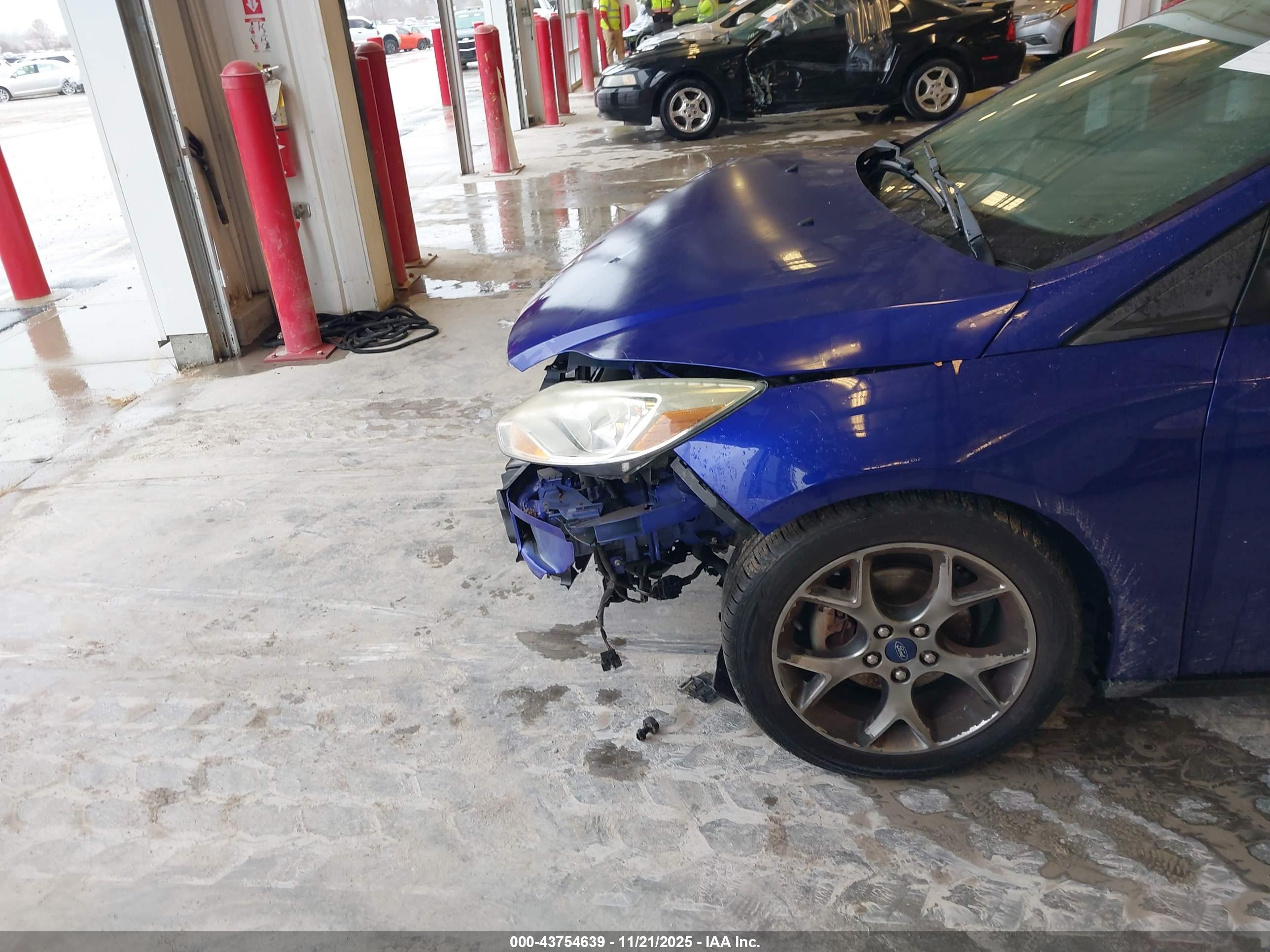 FORD FOCUS image 6